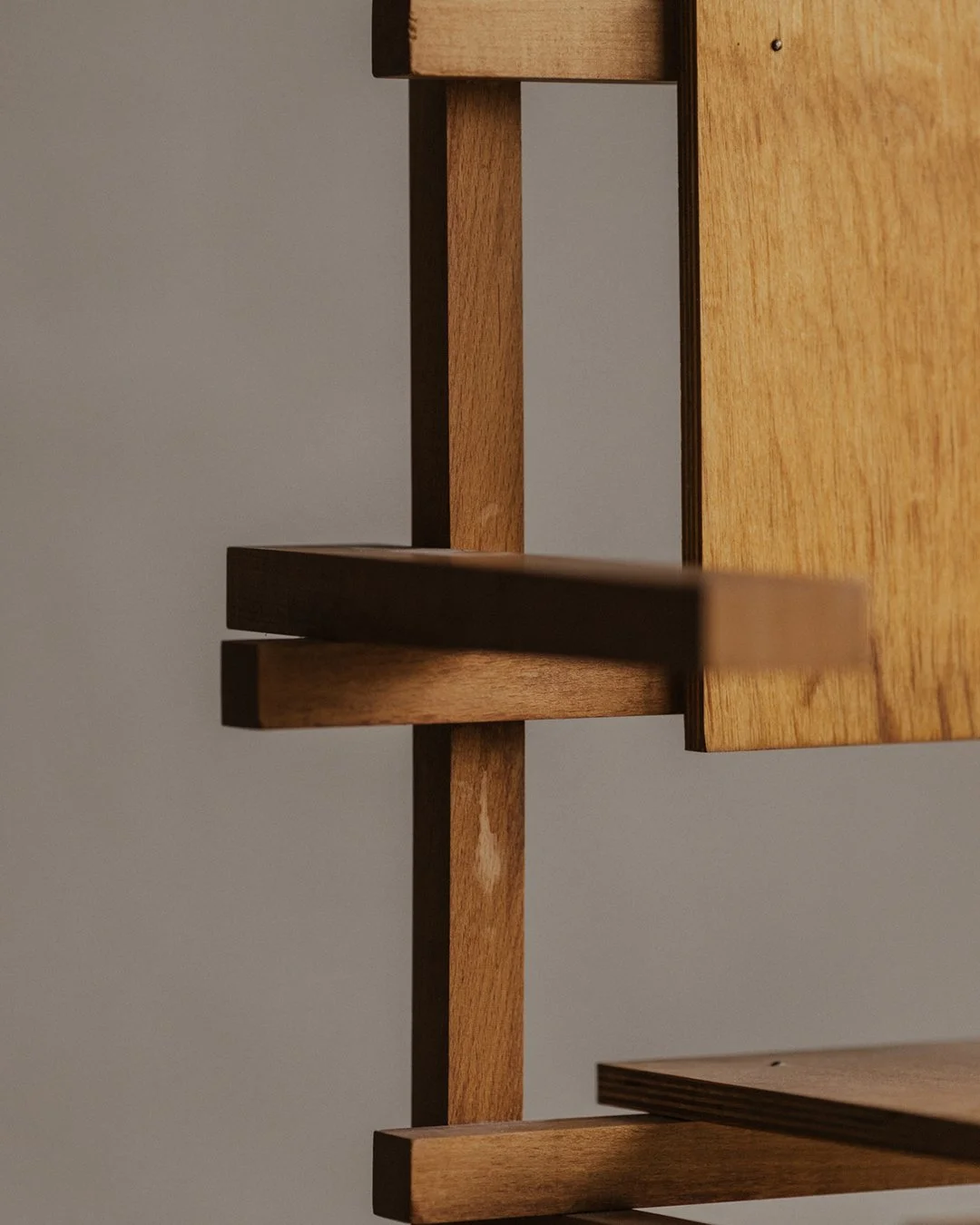 children's chair in the manner of Gerrit Thomas Rietveld made of wood