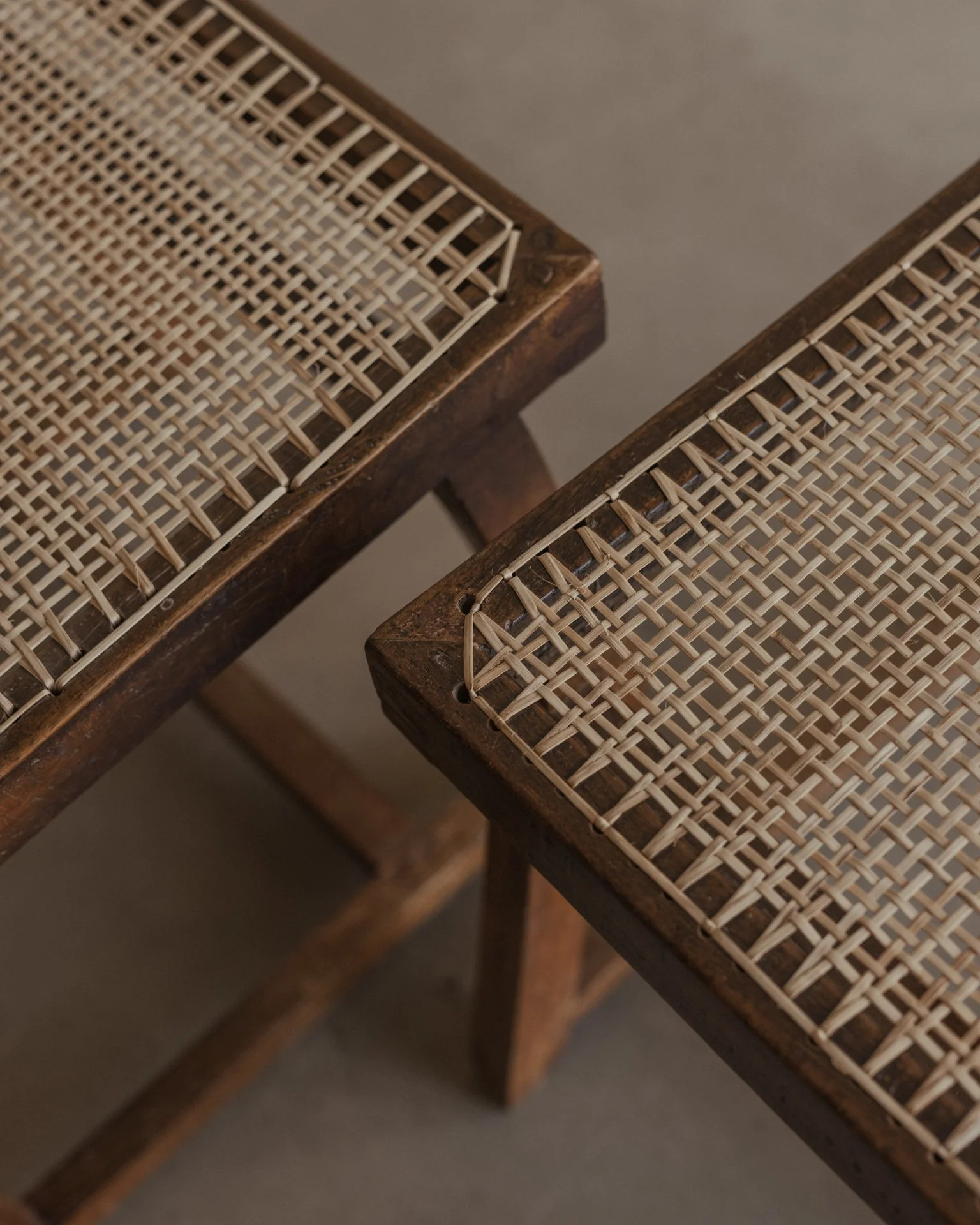 Authentic PJ-SI-54-A box chairs by Pierre Jeanneret - Chandigarh - India - Bicci de Medici - Design Gallery