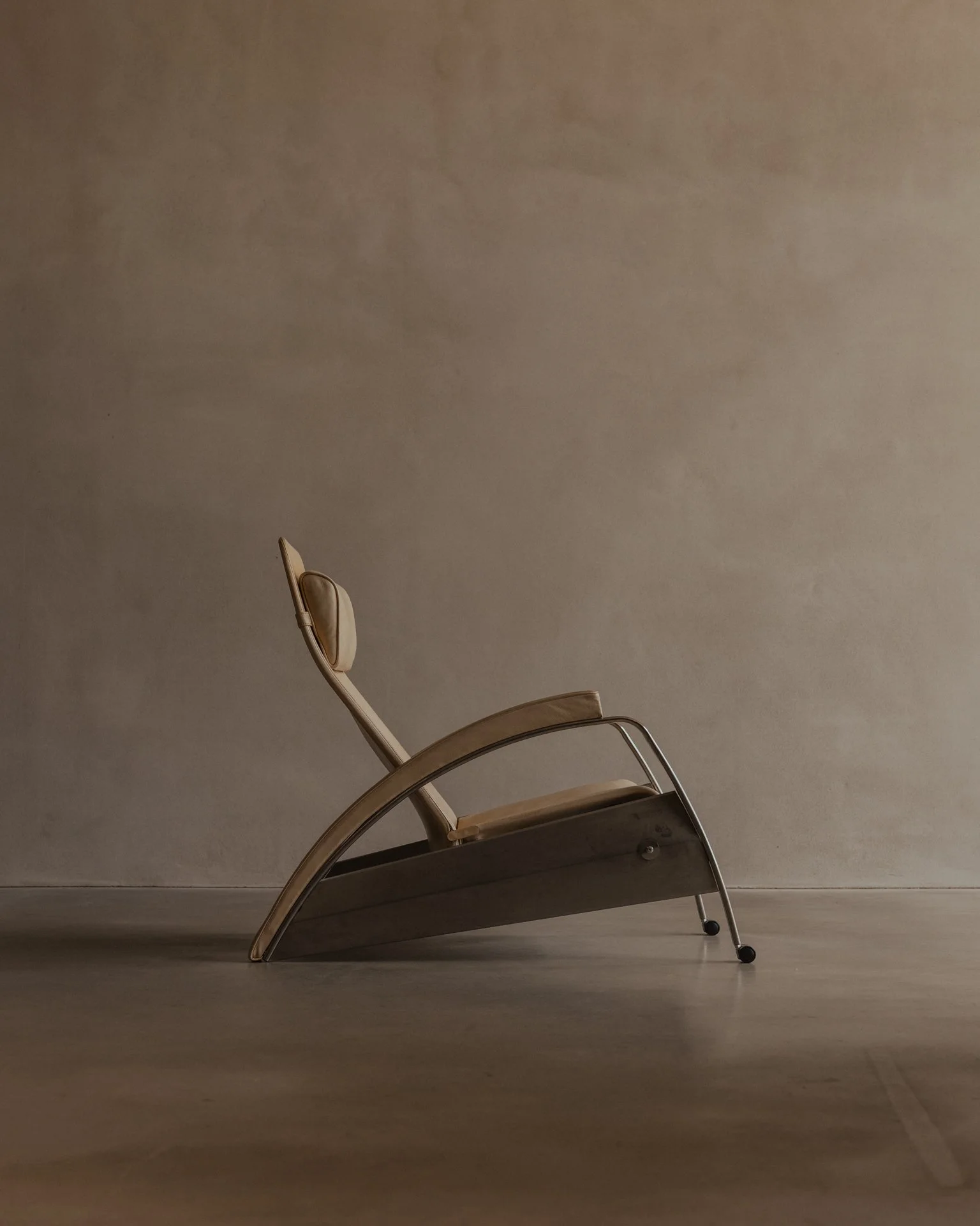 Bicci_de_Medici_Grand_Repos_Tecta_Jean_Prouvé