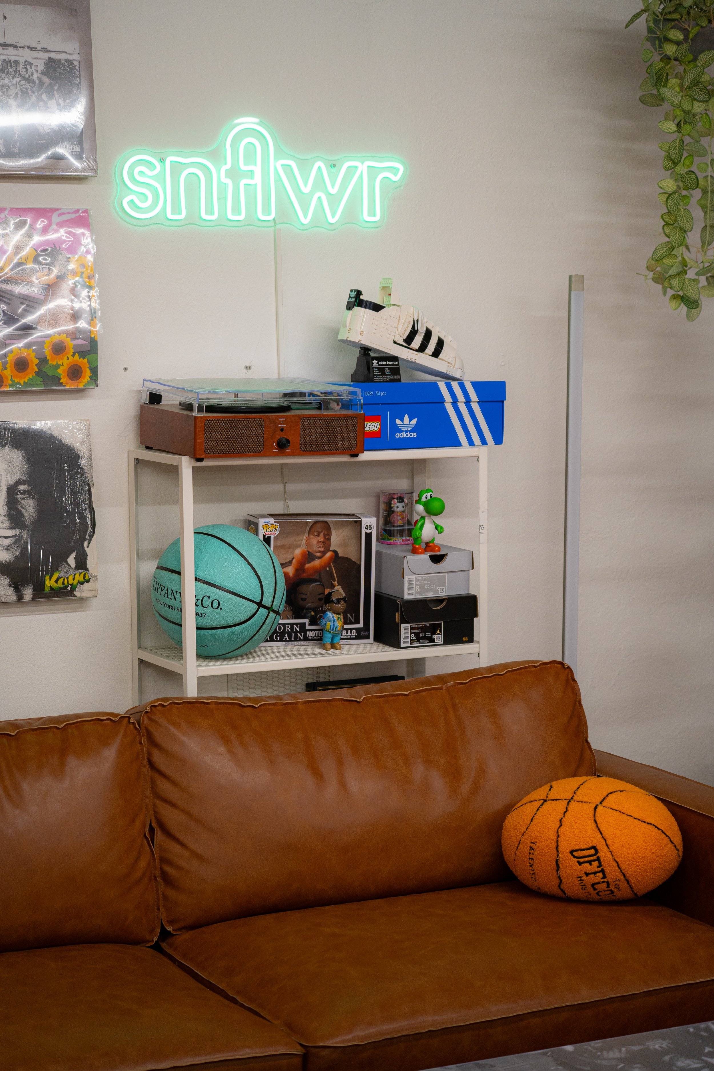 Kameraaufnahme des snflwr Studios in Bern unter der Zytglogge