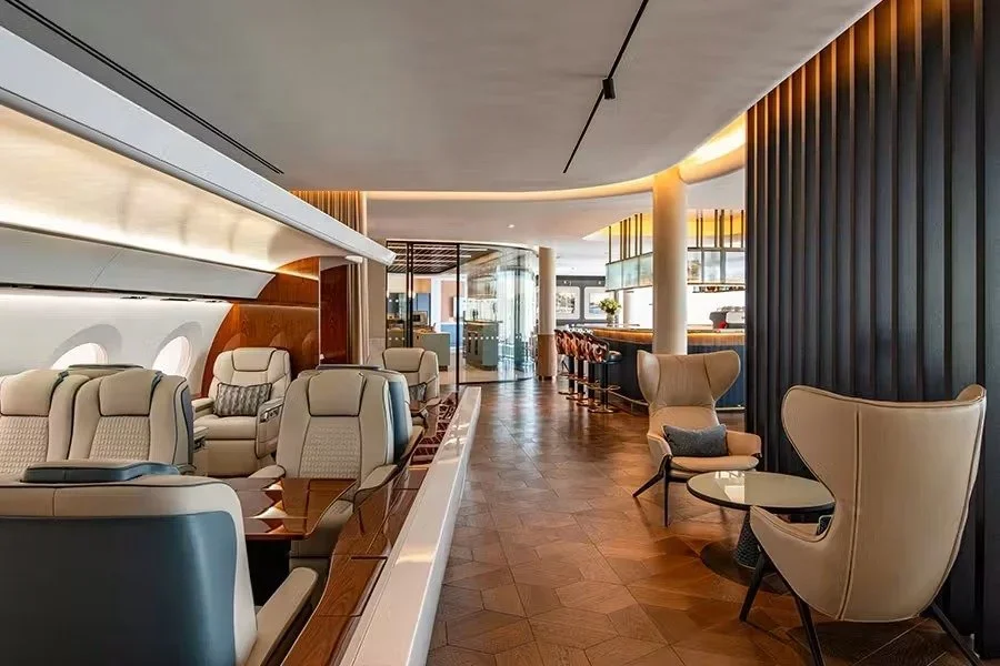 flexjet-lounge-seating.webp