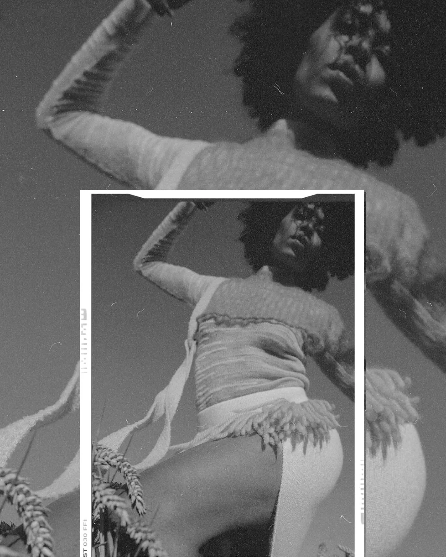 Sarah shot for @sigga_knitwear 
#ethicalfashion #slowfashion #mindfulwadrobe #modernknitwear #scuplturalknitwear #BrandStorytellung  #slowfashionstories #SmallBrandPhotographer #PhotographerForMakers #VisualBrandPoetry