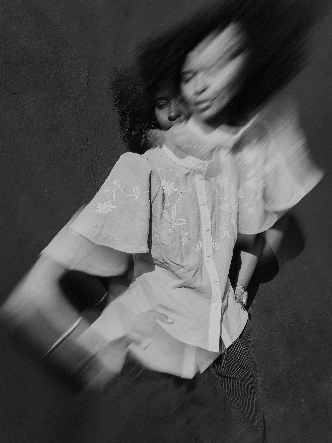 I seem to not care for rules anymore … 
Sarah , shot for @hollymatelier 
MUA- @annelie_bystrom 
Styling - @hollymatelier 
#sutainablefashion #wearyourvalues #slowfashion #artisticportraits #soulfulportraits #brandphotographer #ethicalfashio