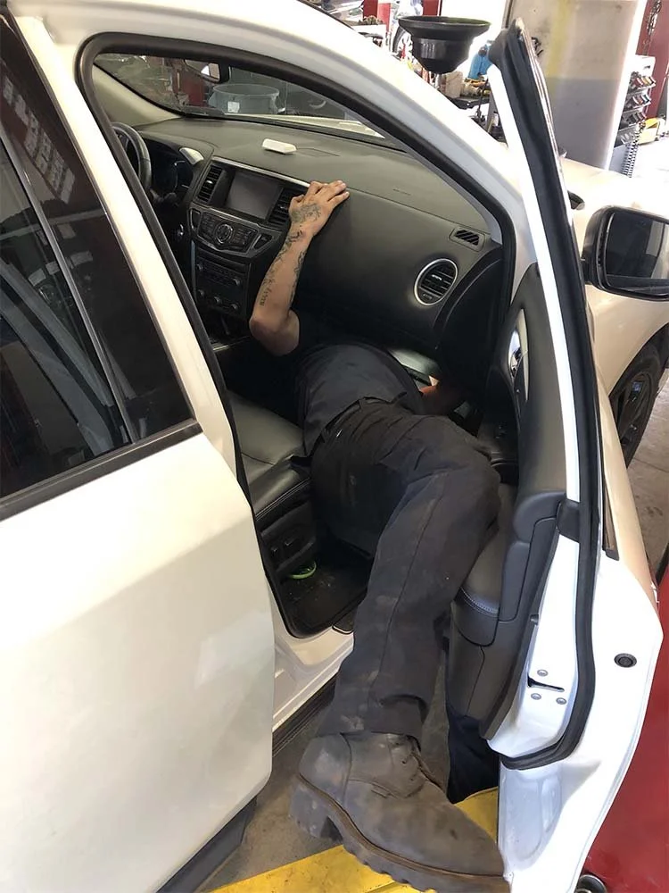 Car mechanic mobile.jpg