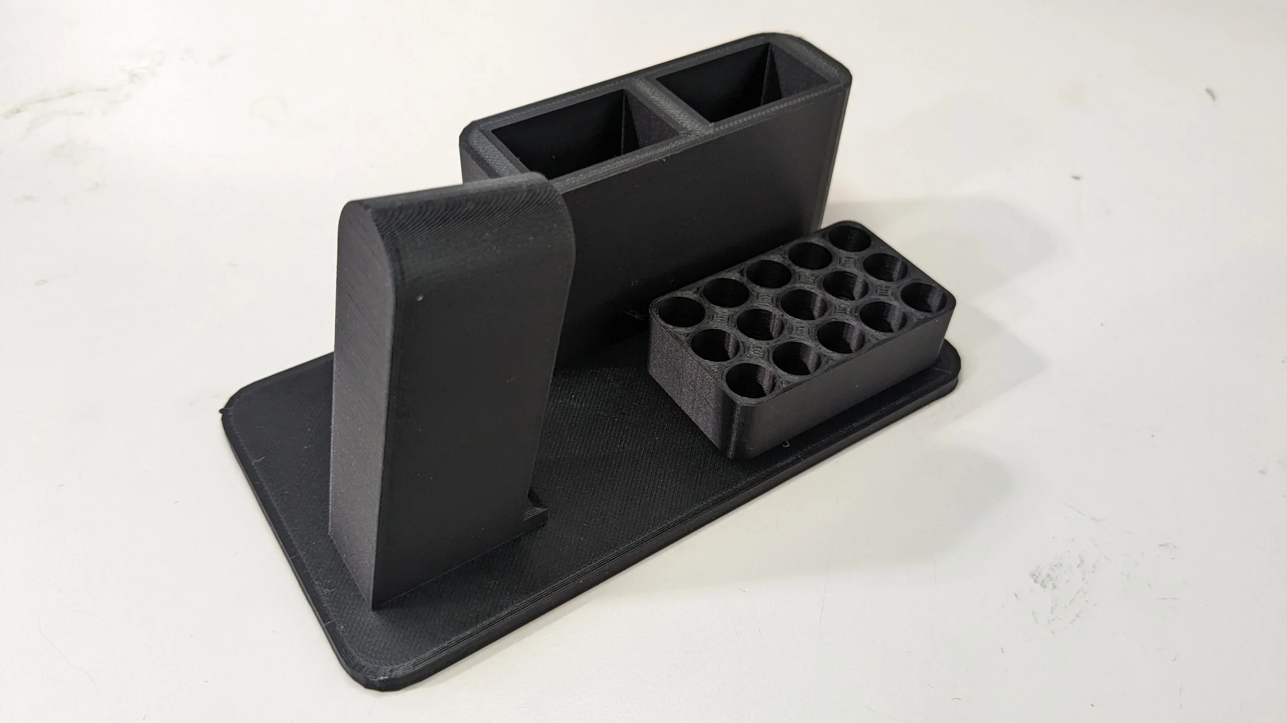 Hellcat Type Pistol Stand — Redstone Technologies