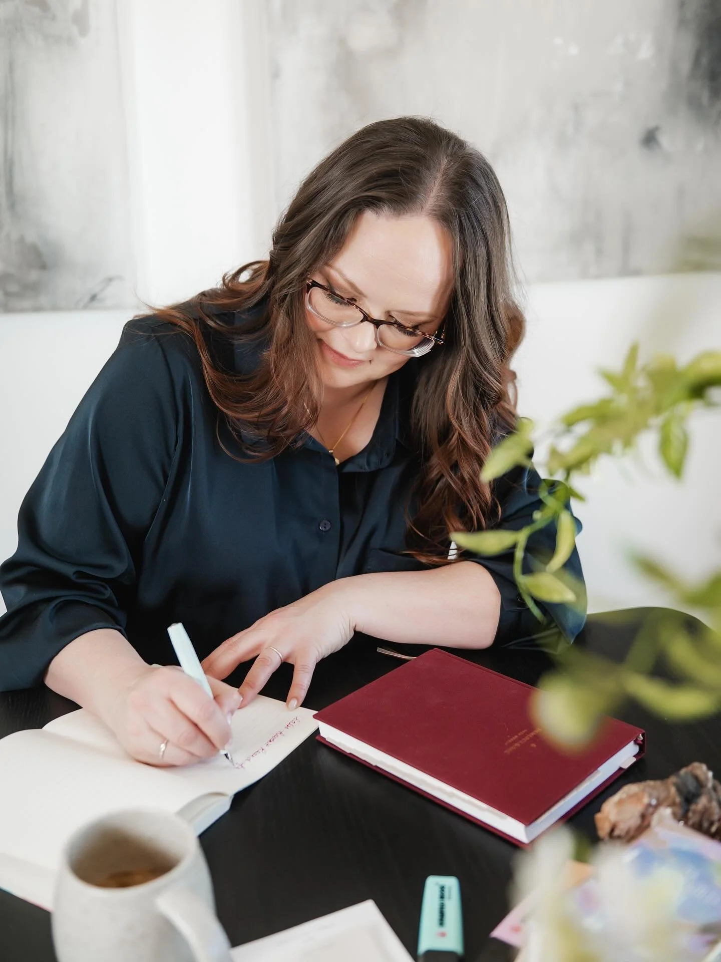 As the year winds down, I&rsquo;ve been thinking a lot about where I&rsquo;m headed not just in the next few months, but deeper: who I&rsquo;m becoming.

I wonder&hellip;
✨ What does Future-Me believe about herself?
✨ How does she carry herself?
✨ Wh