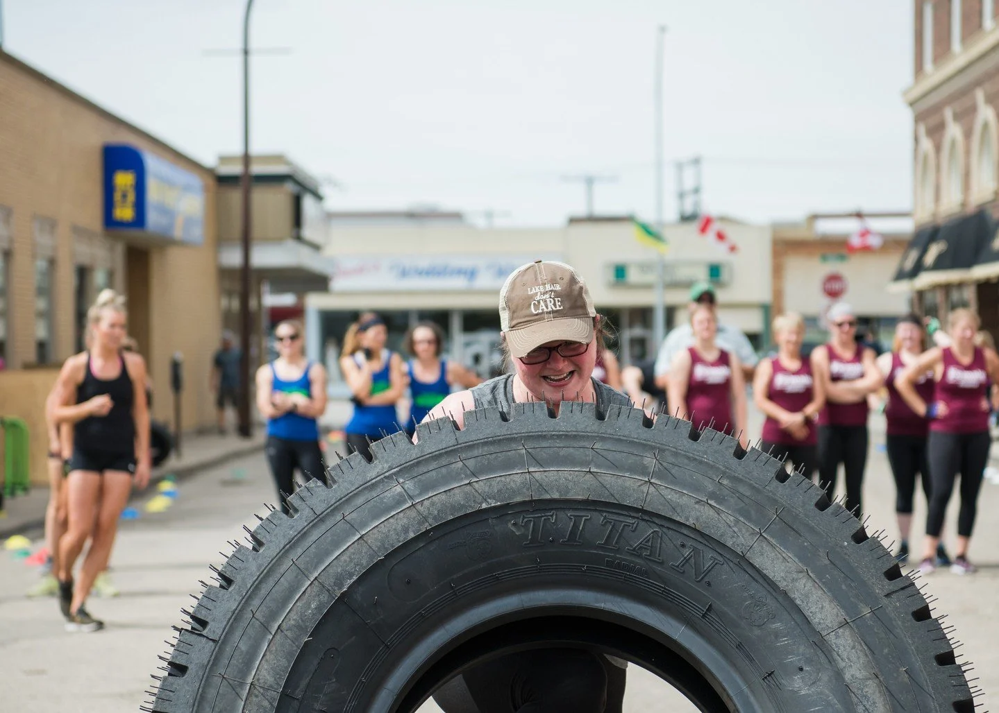 Ever had a moment where you surprised yourself? ✨⁠
⁠
This was that moment for me.⁠
Right here. ⁠
Mid-lift.⁠
⁠
I&rsquo;m a prairie girl. Grew up in rural Saskatchewan. Horses, dirt, hard work - all familiar territory. I always thought my strength live