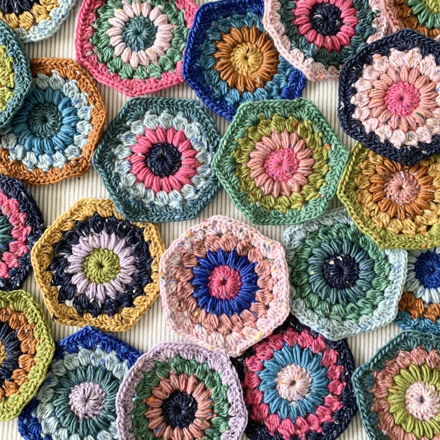 Hygge Burst Hexie Blanket Pattern — NautiKrall Crochet