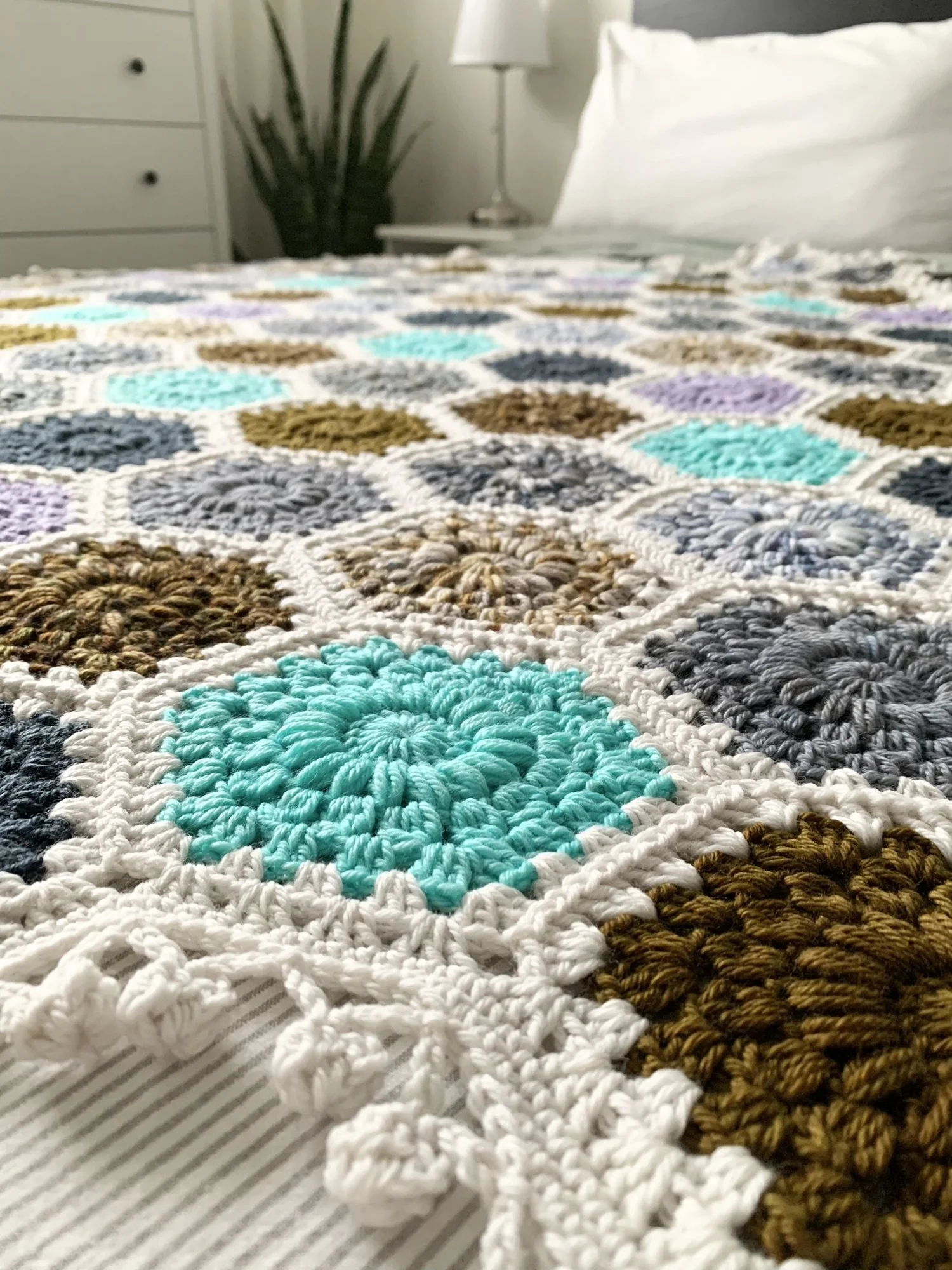 Hygge Burst Hexie Blanket Pattern x Studies in the Arctic
