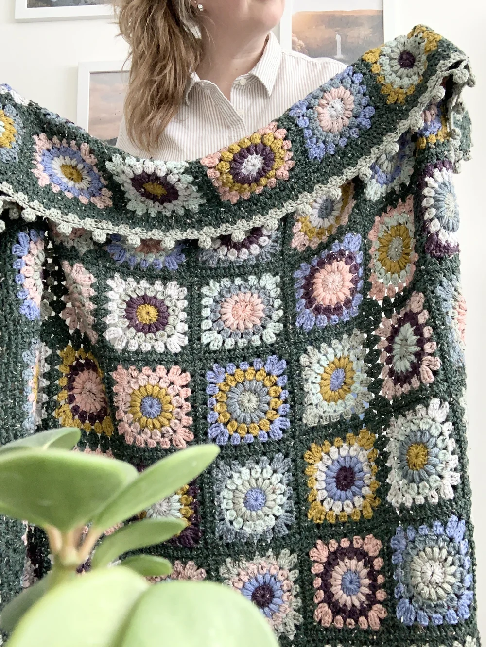 Limited Edition Hygge Burst Granny Square Blanket Pattern
