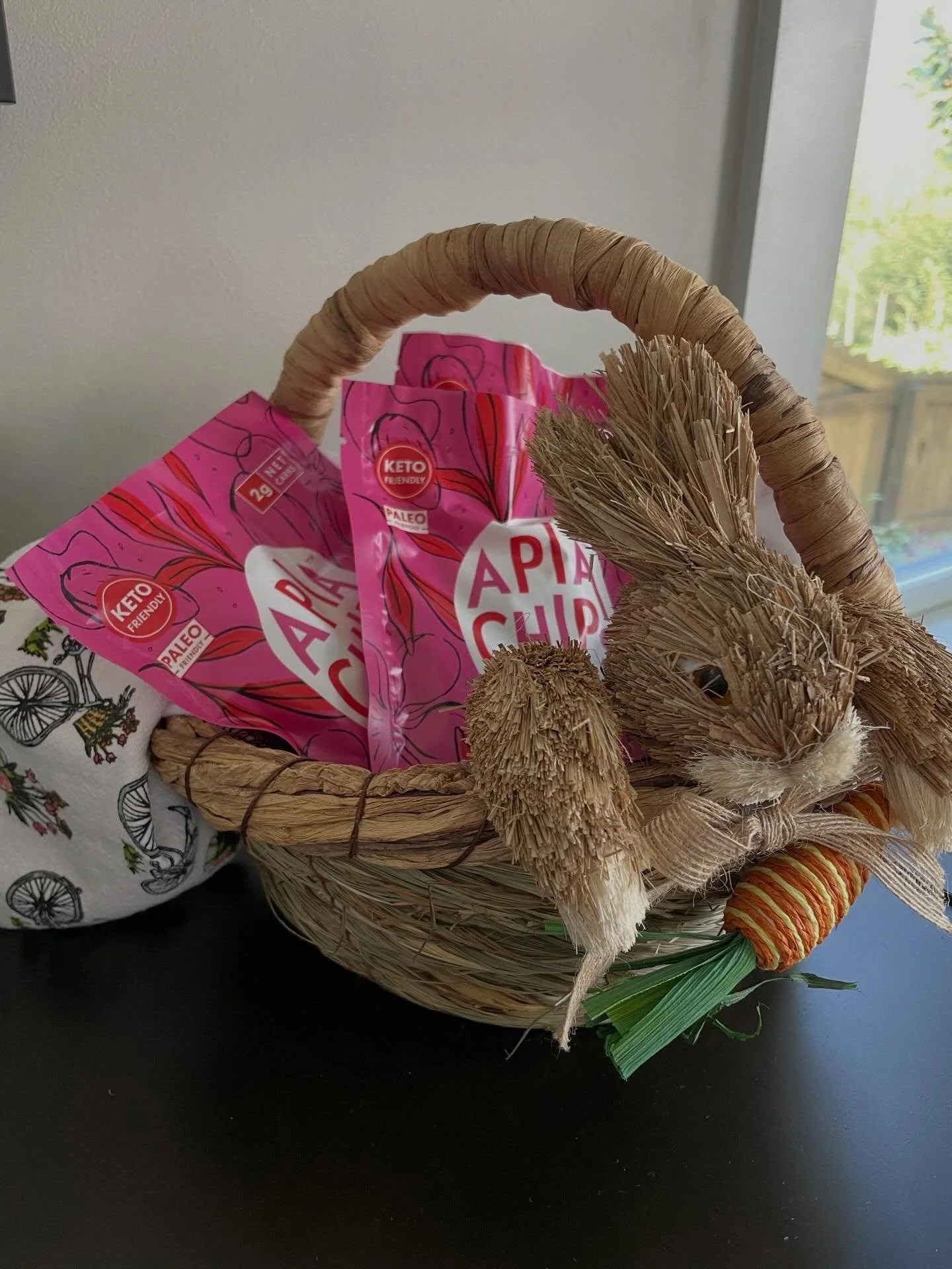 Skip the sugar overload this year&hellip;
Add Apia Chips to your Easter basket 🐰🥕
Crunchy, satisfying, and made with simple ingredients 💛