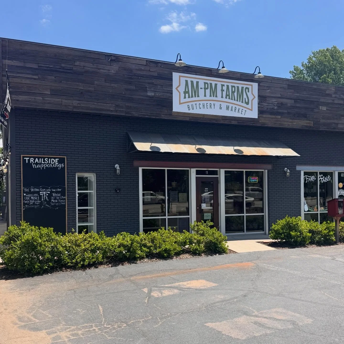 🎉 BIG NEWS, Travelers Rest! 🎉

You can now find Apia Chips @ampmfarmsbutcherymarket 🙌

Perfectly crispy, clean ingredients, and packed with flavor &mdash; your new favorite snack is officially closer than ever 💛

Swing by, grab your chips, and su