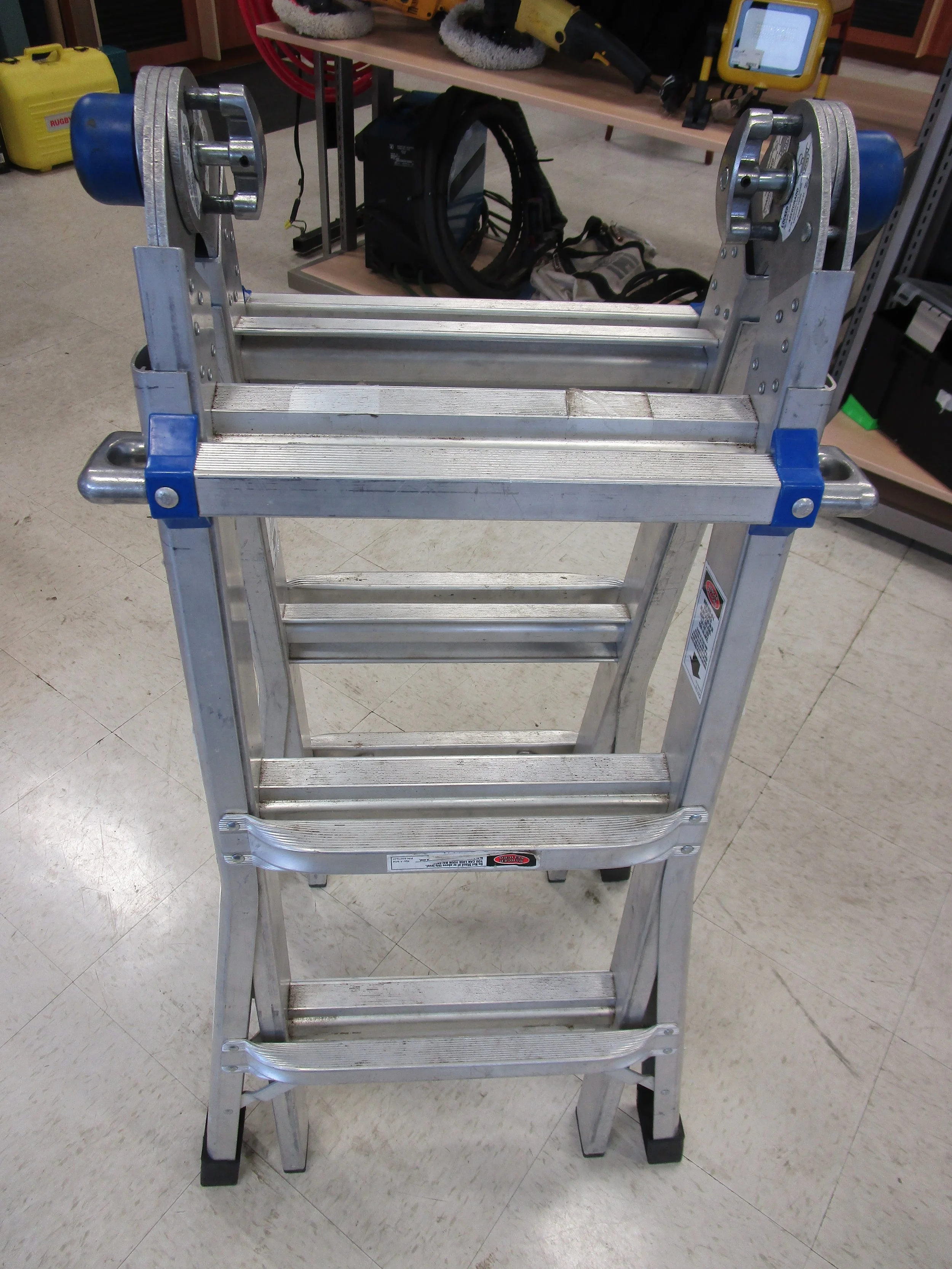 Werner MT-13 13 ft 300lb Multi Telescoping Ladder.