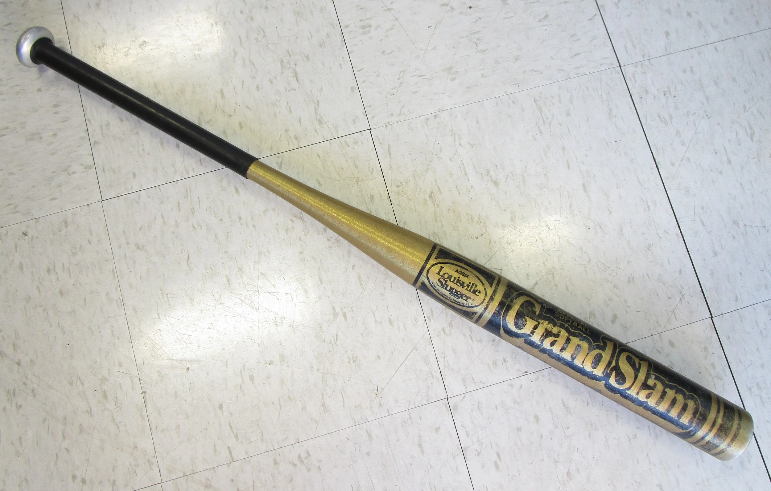 LOUISVILLE SLUGGER 34" Grand Slam Softball Aluminum Bat 30 oz.