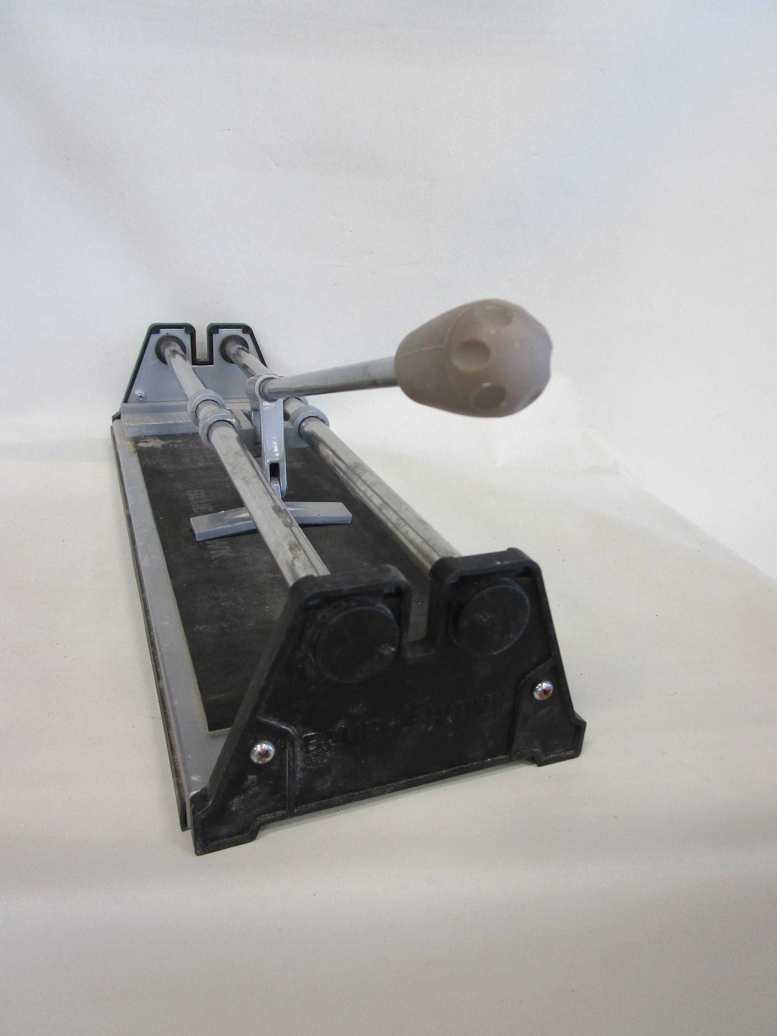 TILE CUTTER 14" Ceramic Tile Snap Cutter.