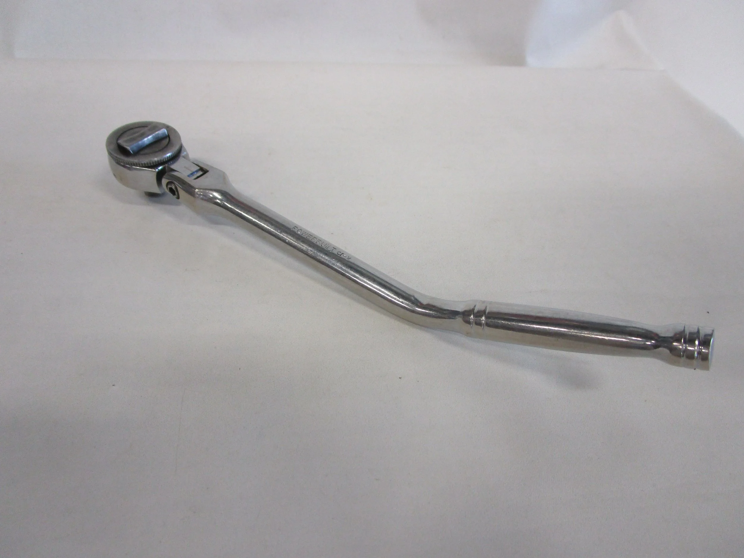 Powerbuilt Cr-v Offset Handle With Articulated Head 3/8 Ratchet.