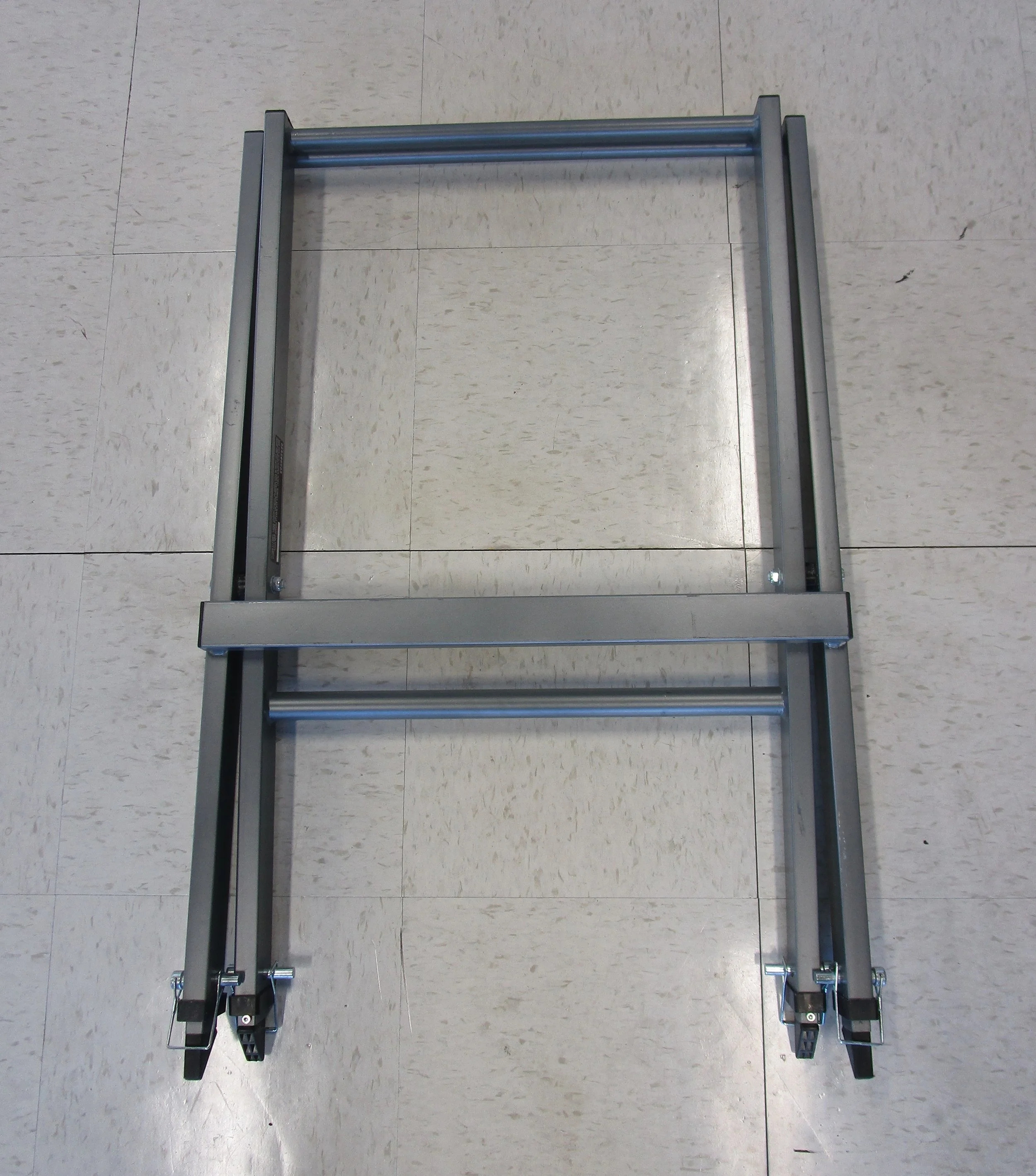 RIDGID 089260056 Tile Saw Stand For R4031, 40311, 40312.