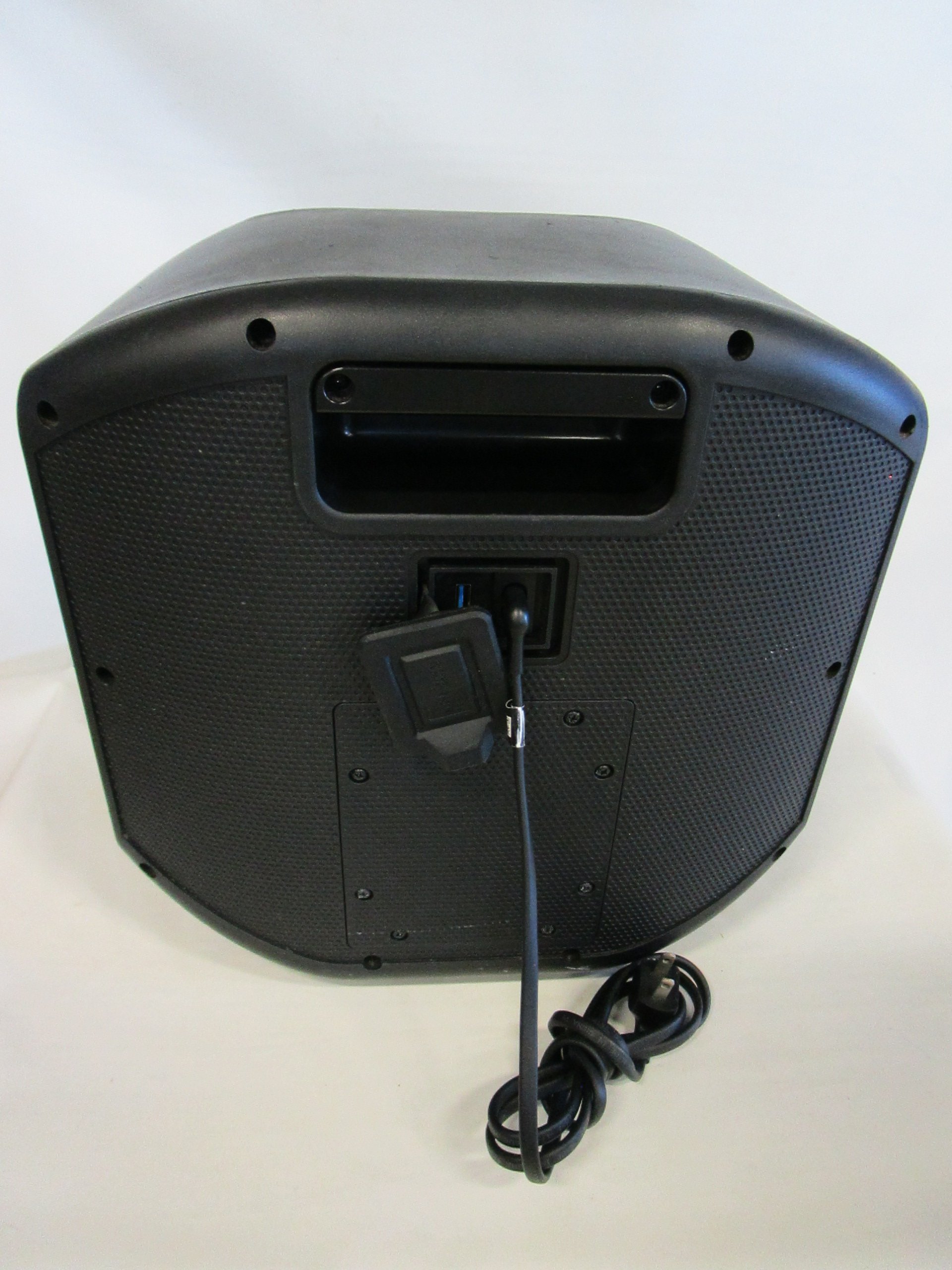 P818987-1 (1).JPG