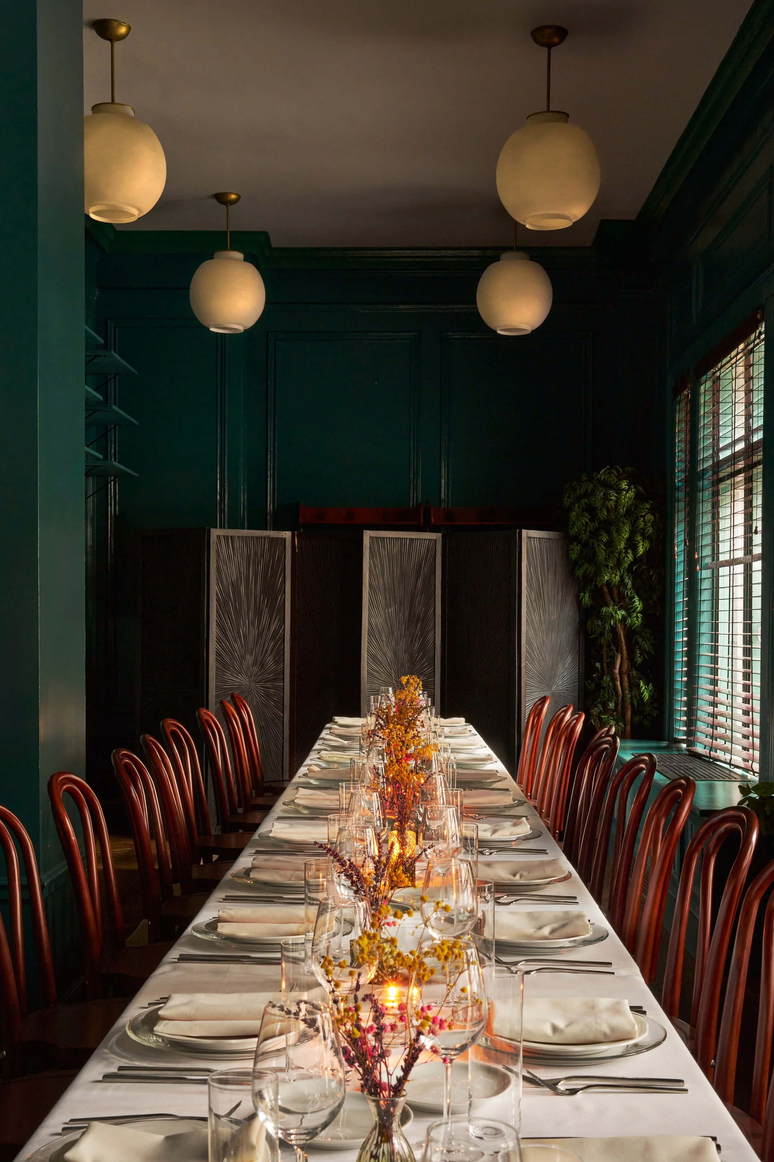 Seated Dinner_1 Green Room.jpg