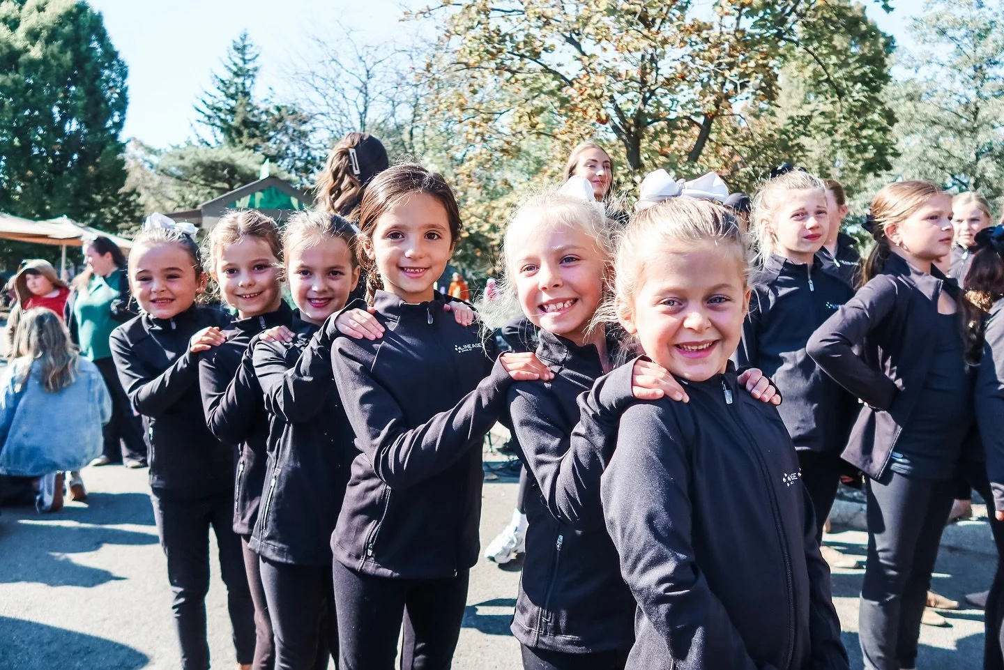 From tiny pumpkins to our older dancers, everyone brought their best smiles and Halloween spirit to Boo at the Zoo this past weekend! 

So proud to see our dancers shining together on stage and representing Lineage with joy and confidence. ✨