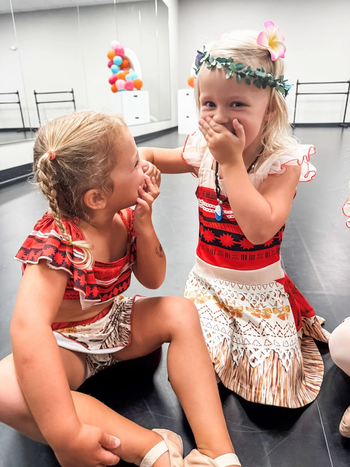 🌺 Hawaiian Week Camp Breakdown 🌺
The secret is out! Moana camp was such a hit last year that we built an entire week around island vibes, adventure, and dance filled fun ☀️🌊

✨ Princess Tutu Training: Hawaiian Edition
A magical introduction to dan