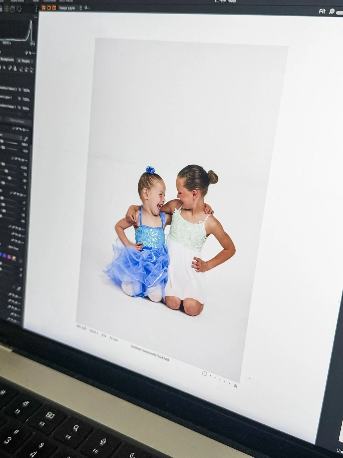 📸✨ A few select shots from Picture Week at Lineage Dance Co.&hellip; and just like that, it&rsquo;s a wrap!

Now it&rsquo;s time for Tech Week as we gear up for the big stage moment, all leading to our show on Saturday, May 9 🤍 We can&rsquo;t wait 