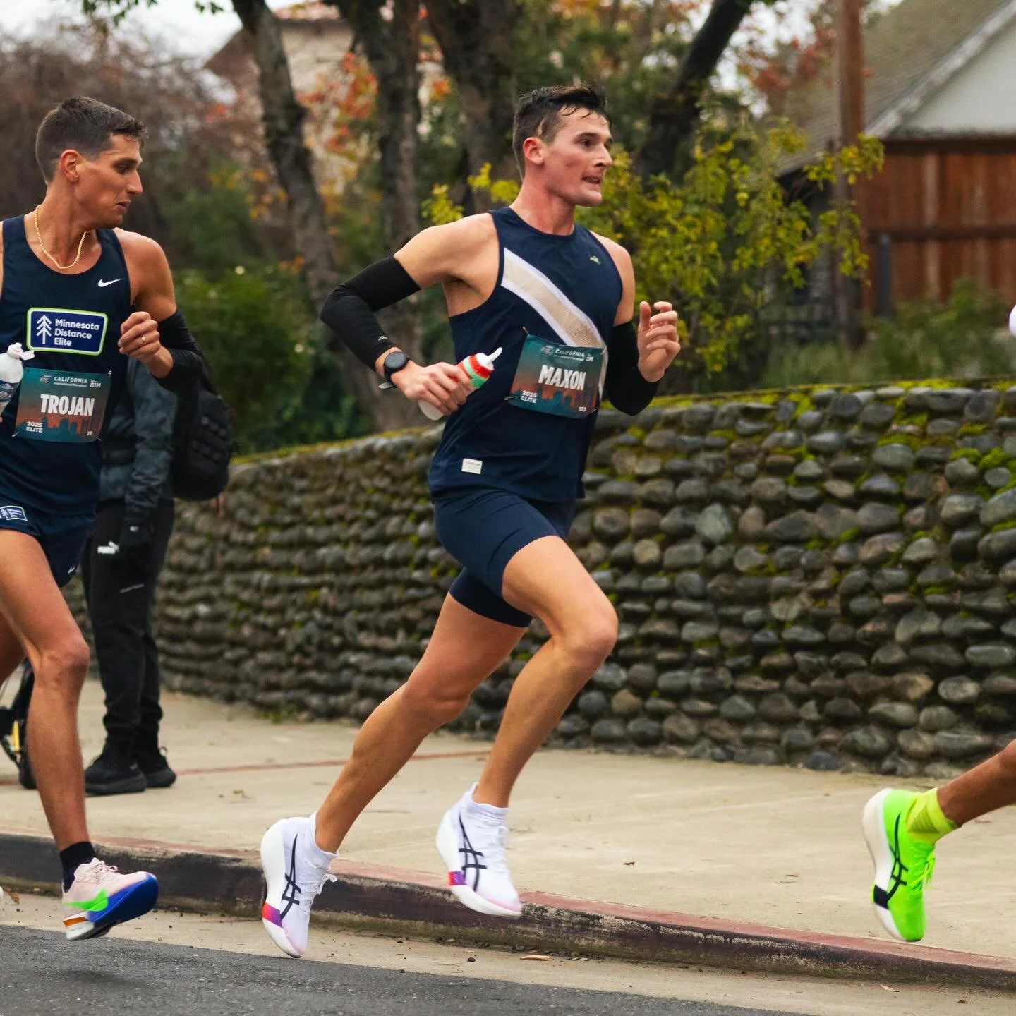 A brilliant 2:10:54 marathon debut for @chrismmaxon and finishing 5th at CIM! 

 📸: @josh.kutcher_photo