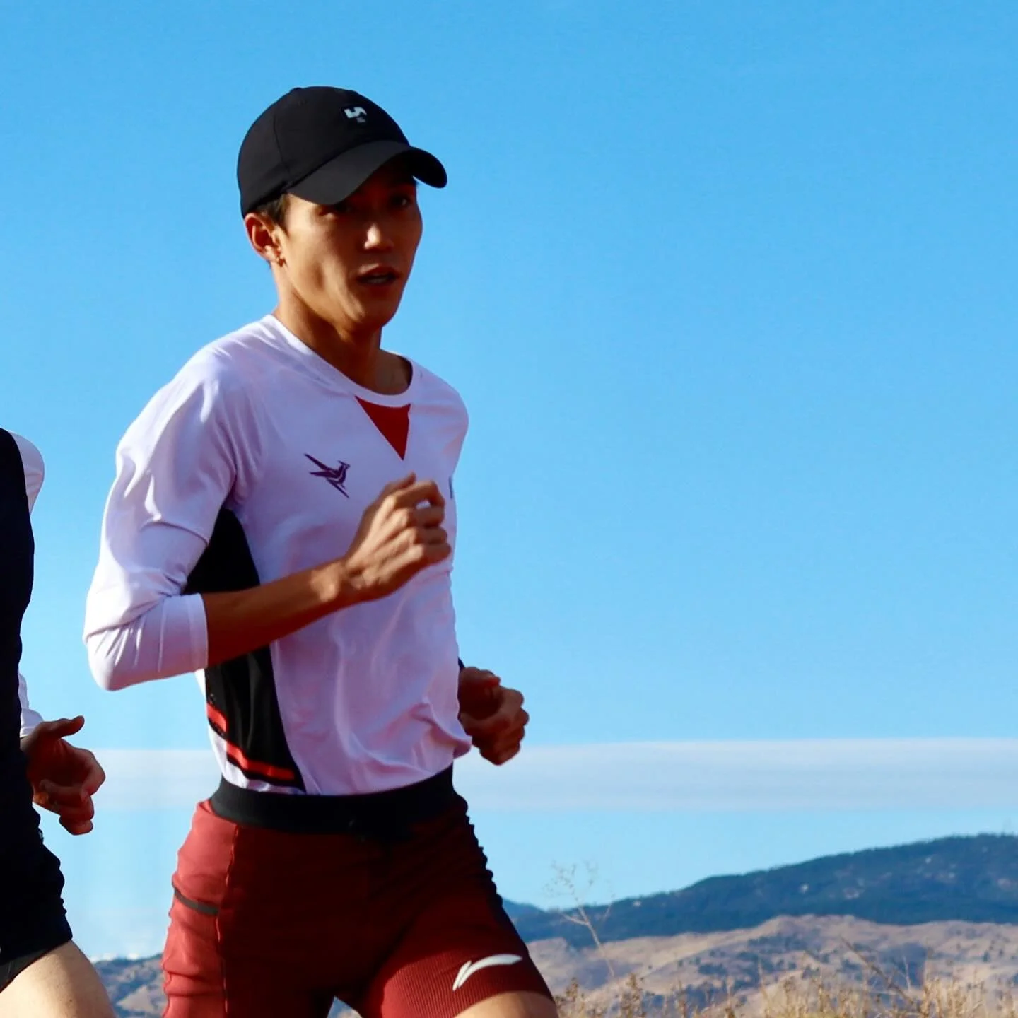 It&rsquo;s official. Next race for Suguru is the Tokyo Marathon on March 1. Training in Boulder is heating up! 
@tokyomarathonfoundation 
@lining.official