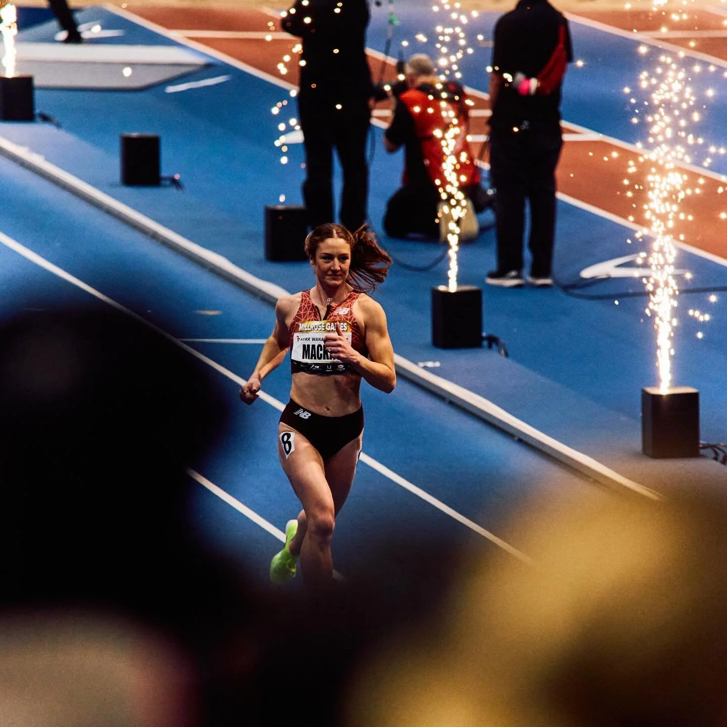 Momentum. 4:22.9 Mile PB for Emily at Millrose Games this past weekend. 

@emily_mac7 

📸 Talented @mralanlam