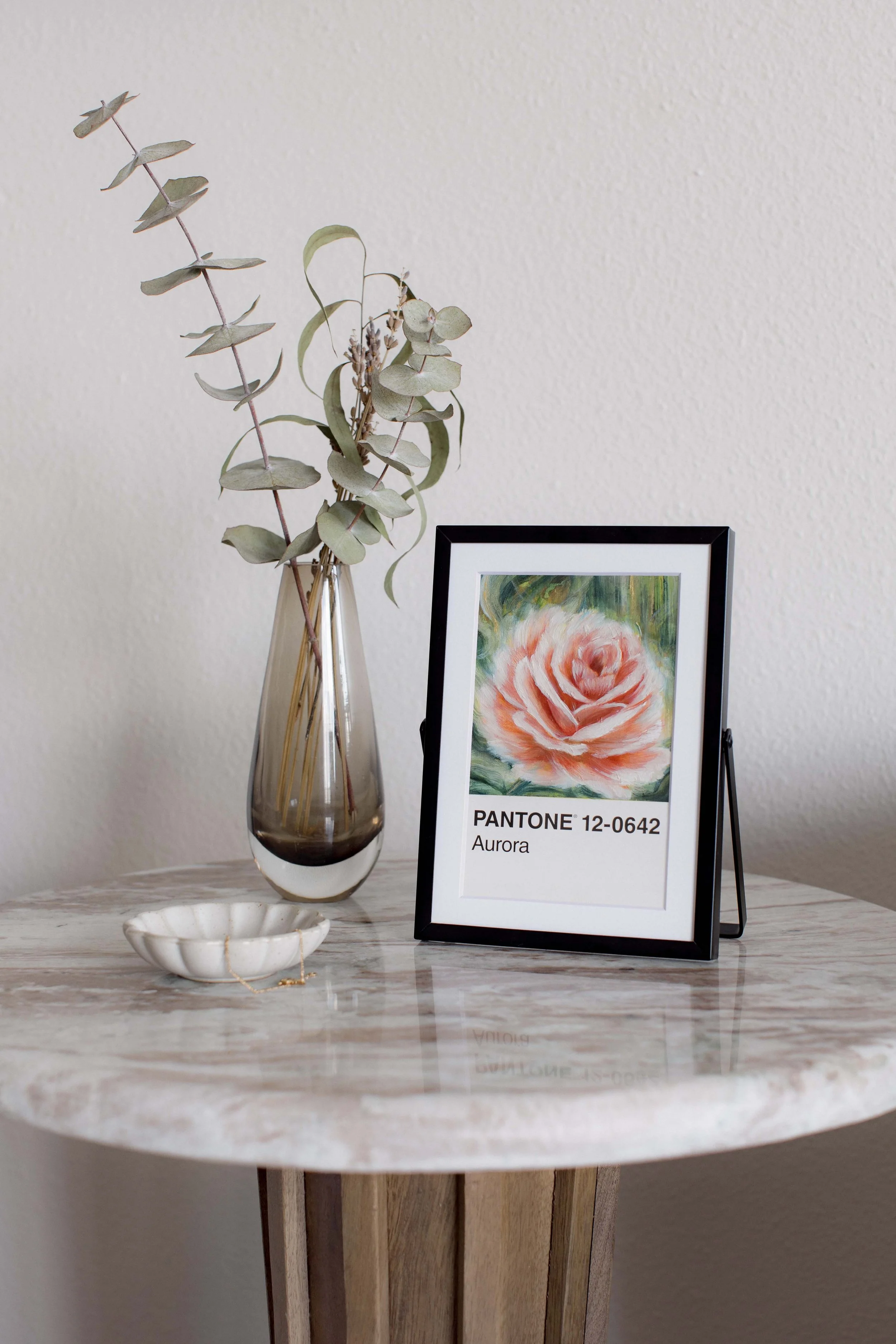 praiseful-messages-aurora-oils-originals-love-x-cross-studio-black-frame-front.jpg