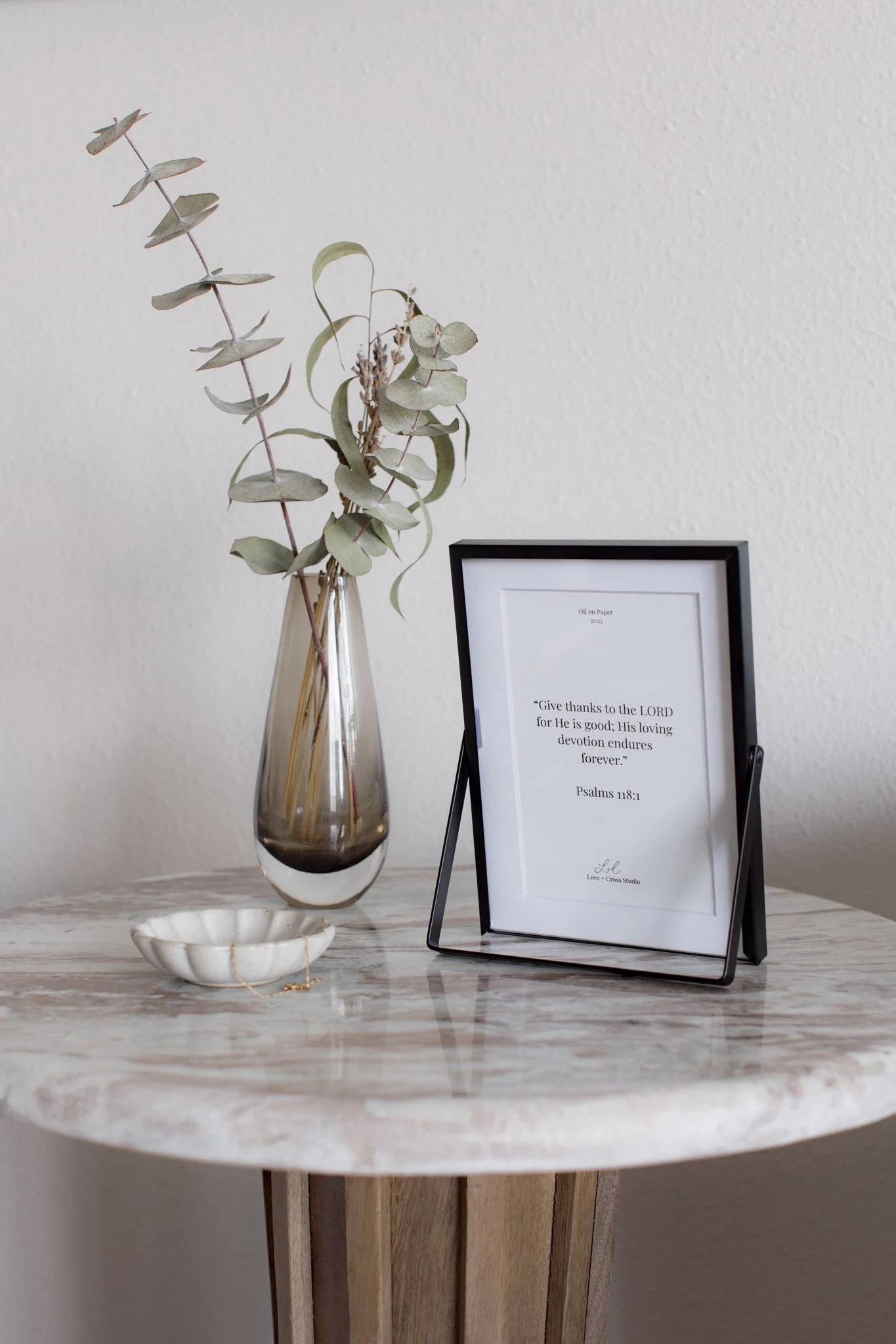 praiseful-messages-aurora-oils-originals-love-x-cross-studio-black-frame-back.jpg