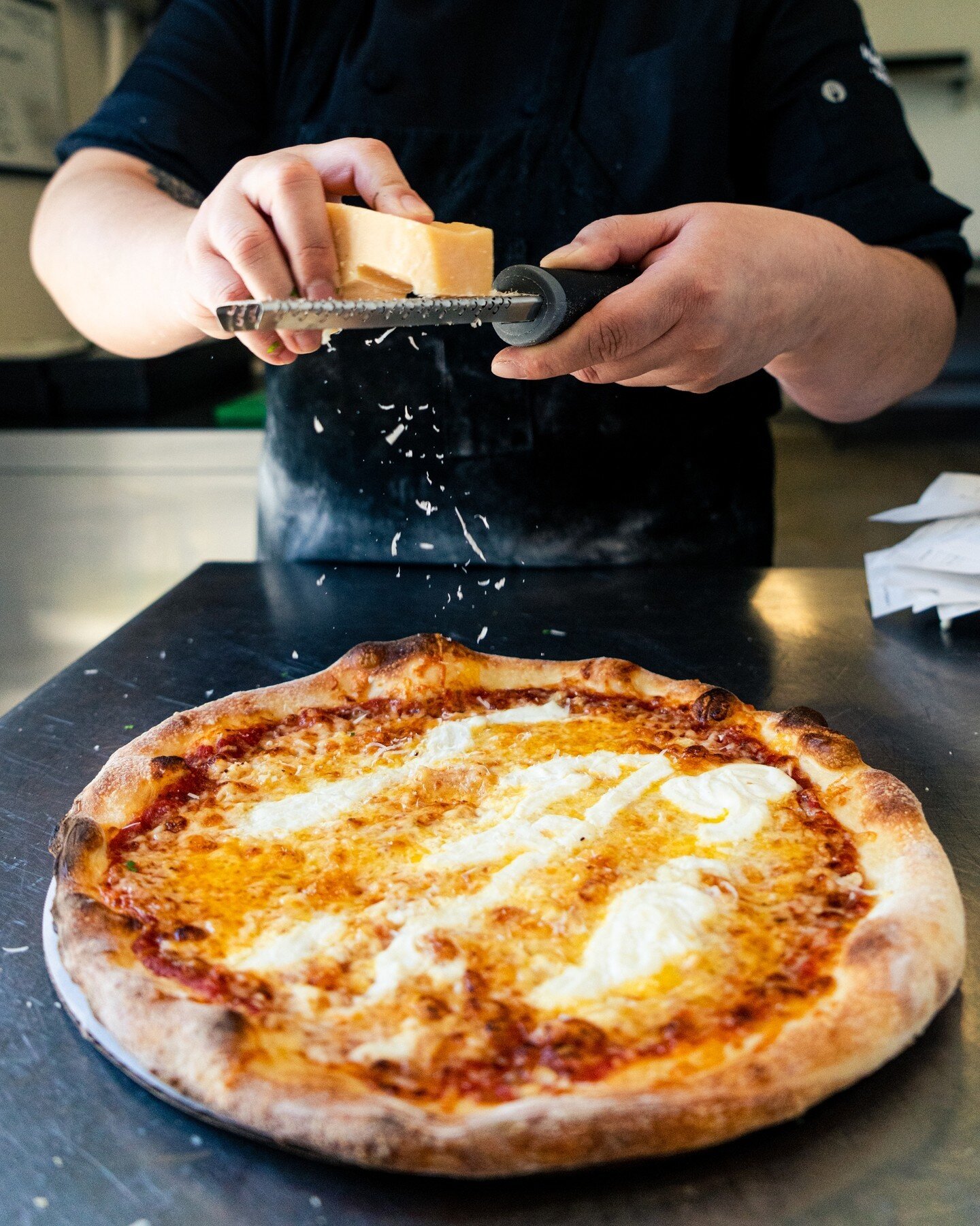 Where did the cheese go on vacation? The Golden Grate Bridge!⁠ 🌉 
⁠
🧀 Cheese puns aside, our Four Cheese &amp; Garlic pizza is a must for #cheeselovers. Made with provolone, fontina, cheddar and mozzarella, piled on top of our house tomato sauce wi