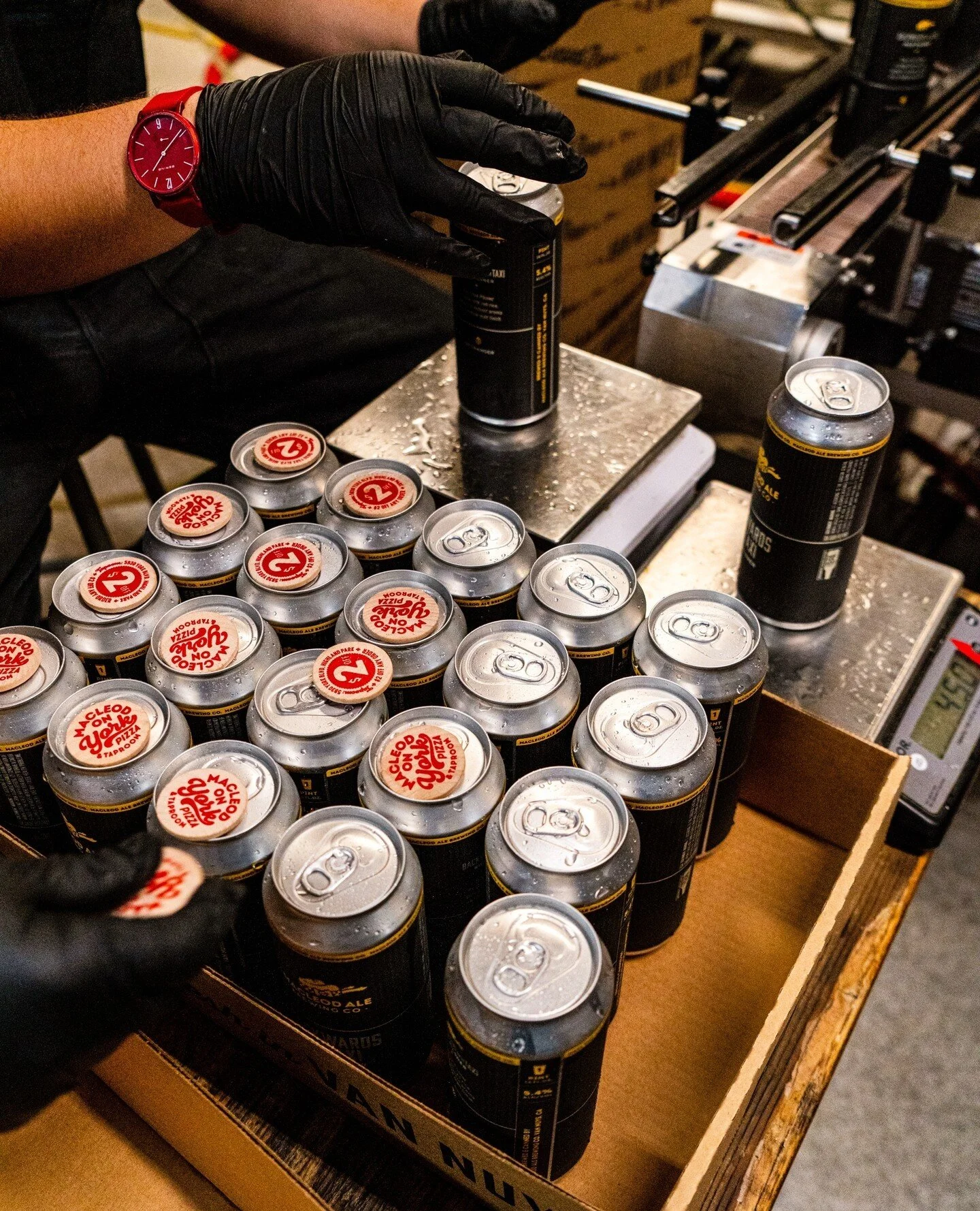 The brewers like to call it 'The Golden Ticket'.⁠ 🎁⁠
⁠
One case of Backwards in a Taxi, our rice pilsner, has been given a wooden nickel for every beer can! Have you found it yet? 😆 We love seeing how the brewers get creative during a canning run.⁠
