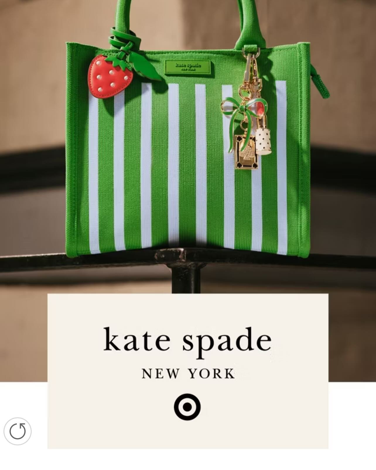 Spring is in bloom with fun patterns and designs by @katespadeny at @target for limited time only starting April 12. 

Read more: https://www.scarlettrey.com/fashion/spring-into-fashion-with-kate-spade-at-target

#fashion #easterfashion #springfashıo