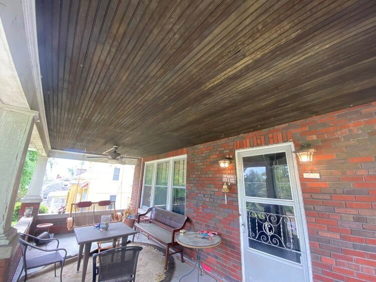 old home porch before.jpg