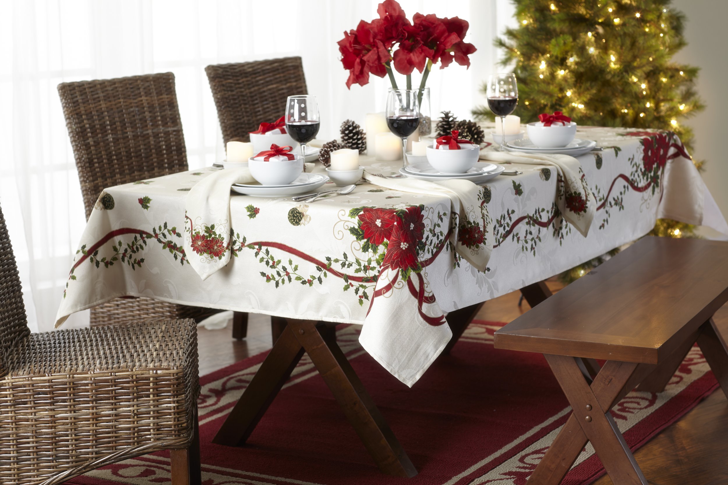 Product11.13_fancytablecloths_square.jpg