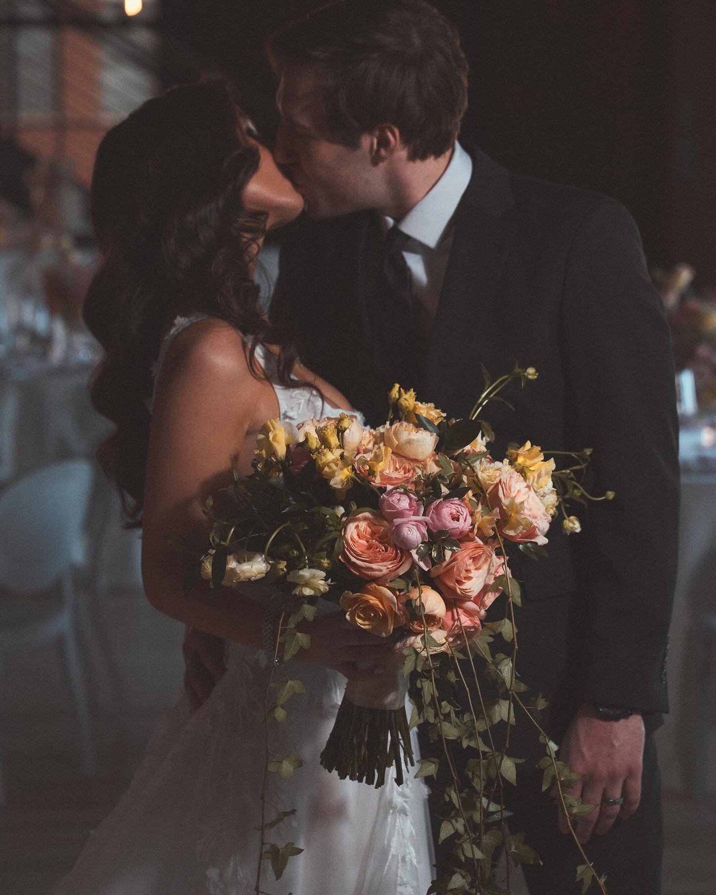 Exciting shoot at @sowapowerstation  Concept/Design: @sarueeventdesign
Venue: @sowapowerstation
Catering: @thecateredaffair
Photography: @yoke_media
Cinematography: @stopgolove
Floral Design: @winstonflowers
Cake: @silverwhiskbakeshop