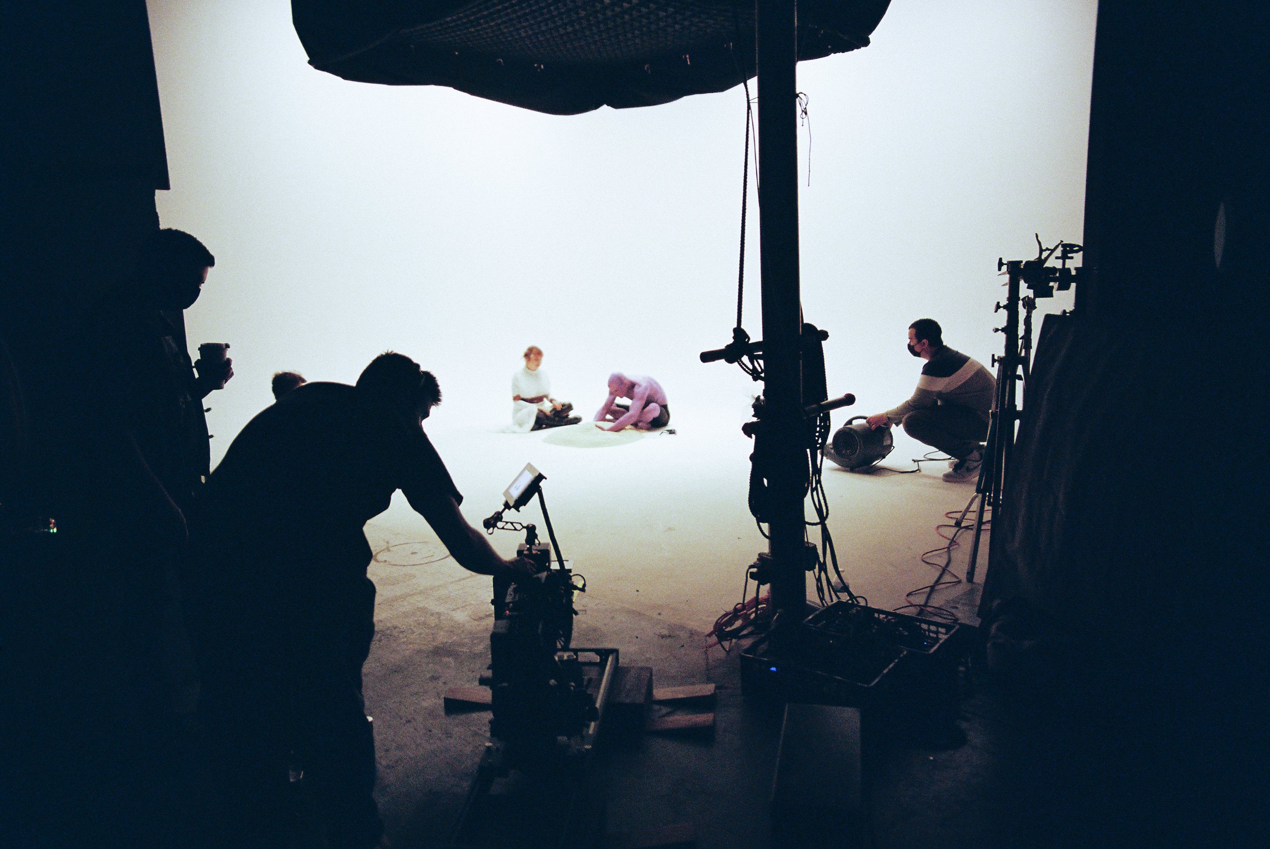 BEACH BUNNY BTS-93.jpg