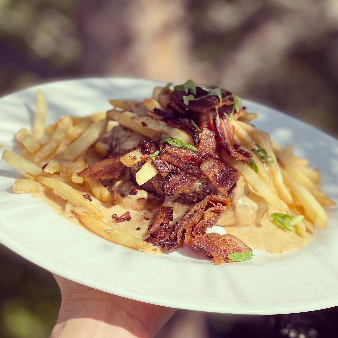 Giddy up on over to try our New Item on the menu
 - Horseshoe Sandwich - 🐴 $18
Open faced Texas Toast Bread, Hamburger Patty, Beer Cheese Sauce and Bacon Crumbles, served on a bed of French Fries