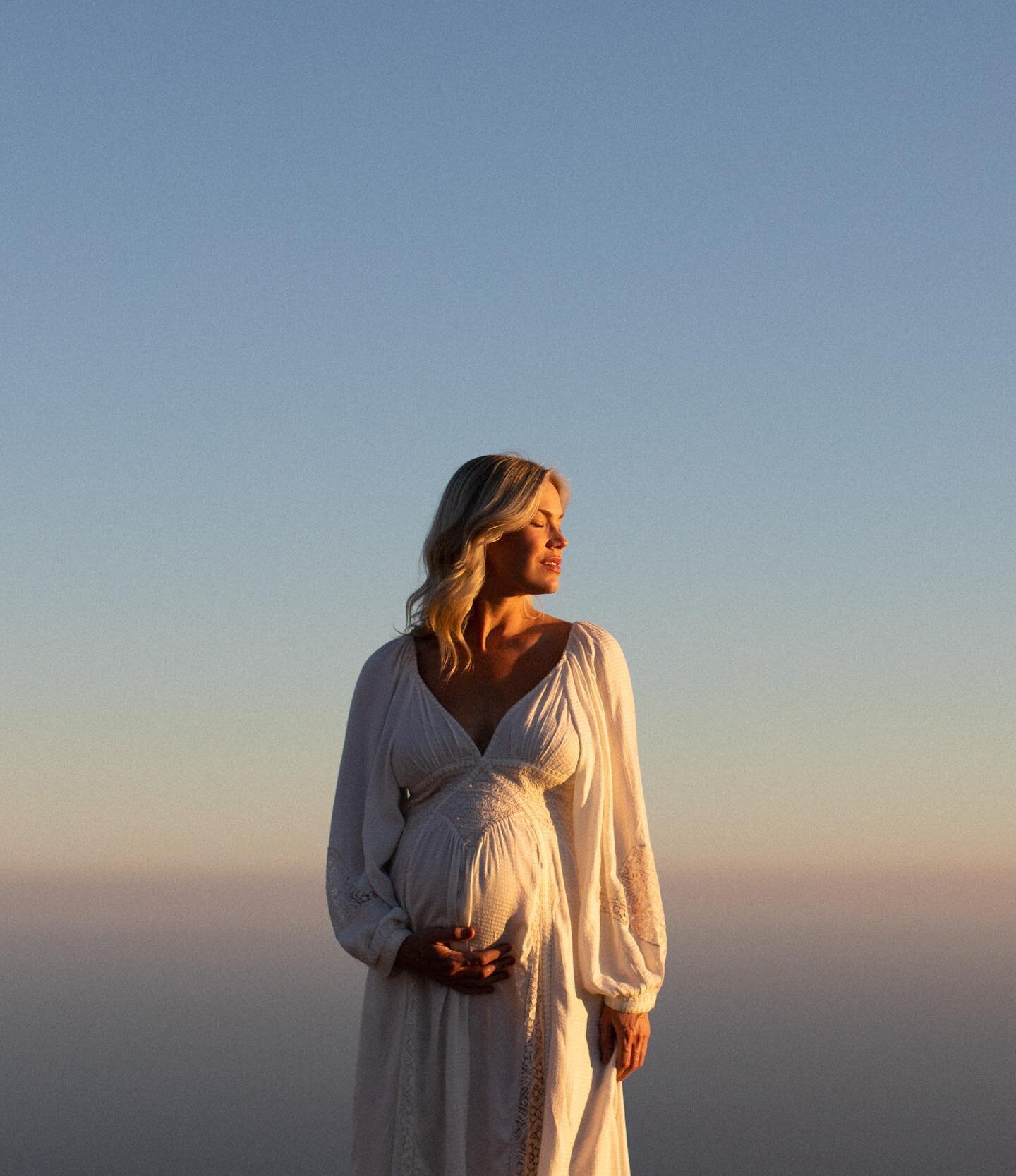 TESTIMONIAL OF THE HEART 🦋

&ldquo;Working with Olivia is so much more than a photoshoot. She ushered me into a sacred space and I was able to connect with my unborn daughter and with the Earth. It felt supernatural, wild, powerful, and true. 

Havi
