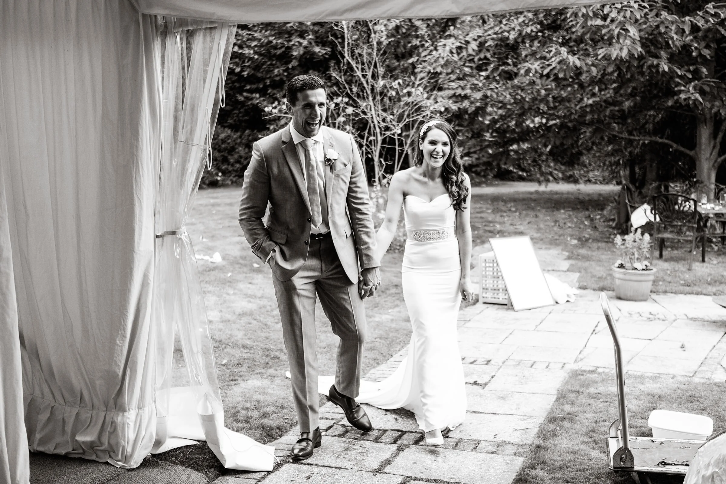 Surrey+Garden+Marquee+Wedding+Photography+015.jpg
