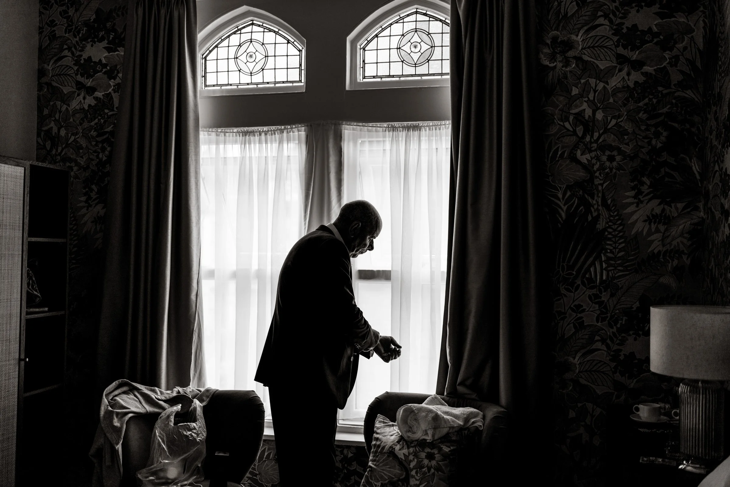 Natural-Wedding-Photos-Hampshire-3.jpg