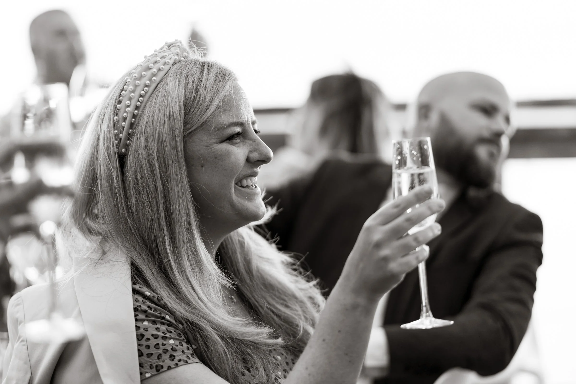 Natural-Wedding-Photos-Hampshire-25.jpg