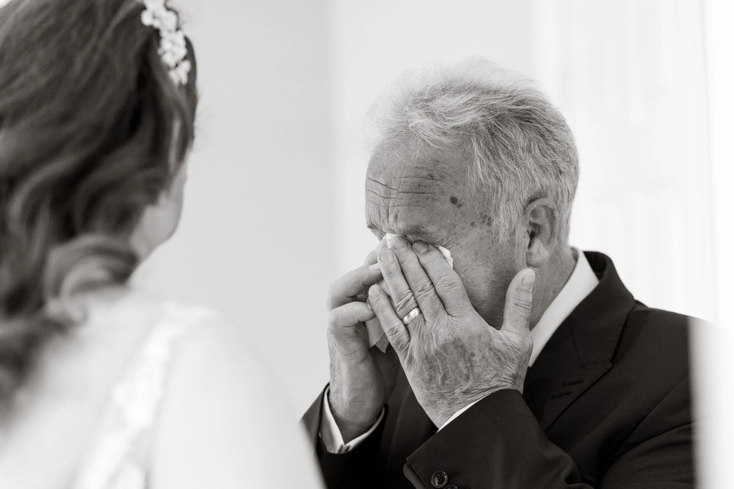 Northbrook-Park-Wedding-Photographer-10.jpg