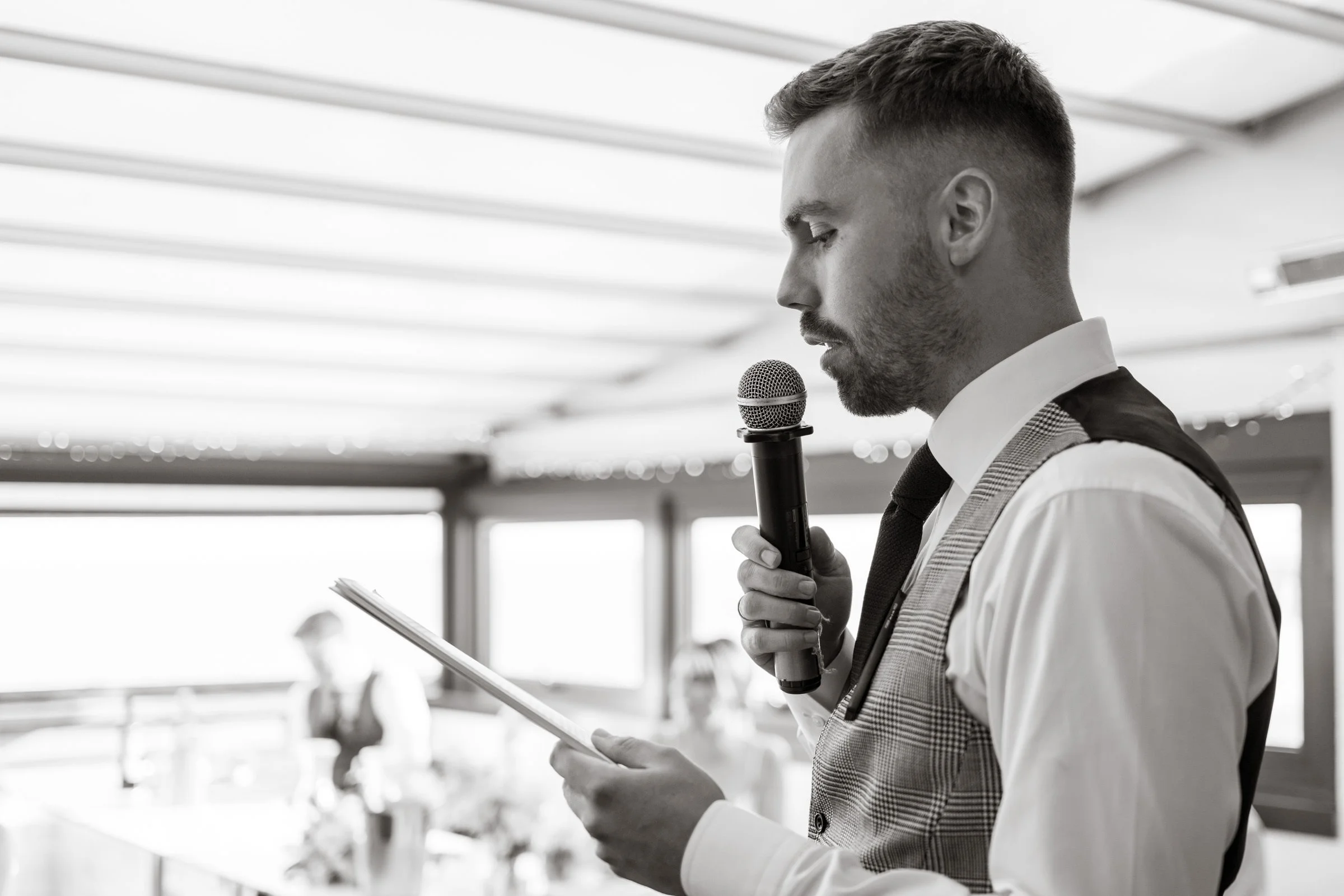 Natural-Wedding-Photos-Hampshire-22.jpg