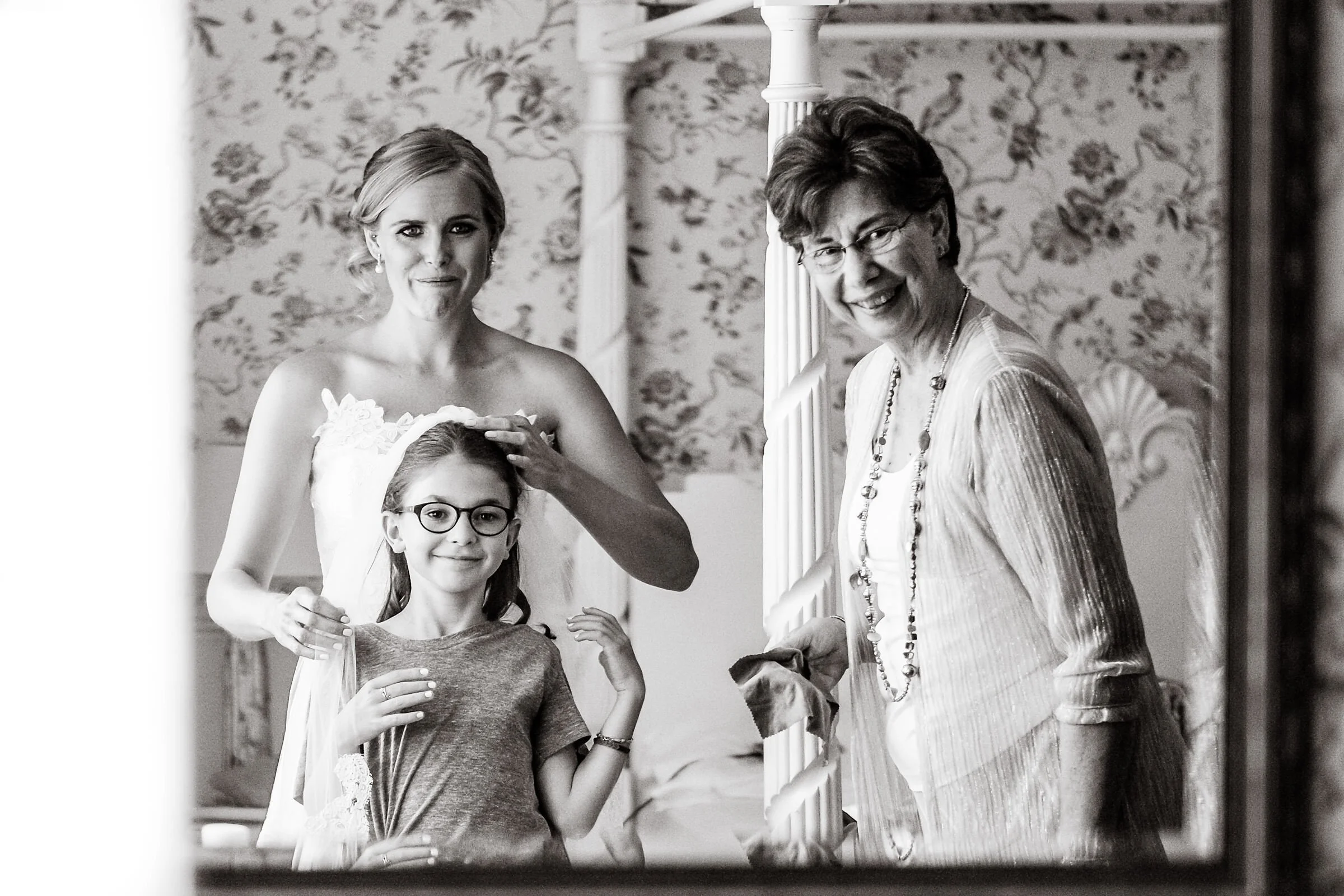 Wedding+St+Mary's+Church+In+Surrey+Photography+006.jpg