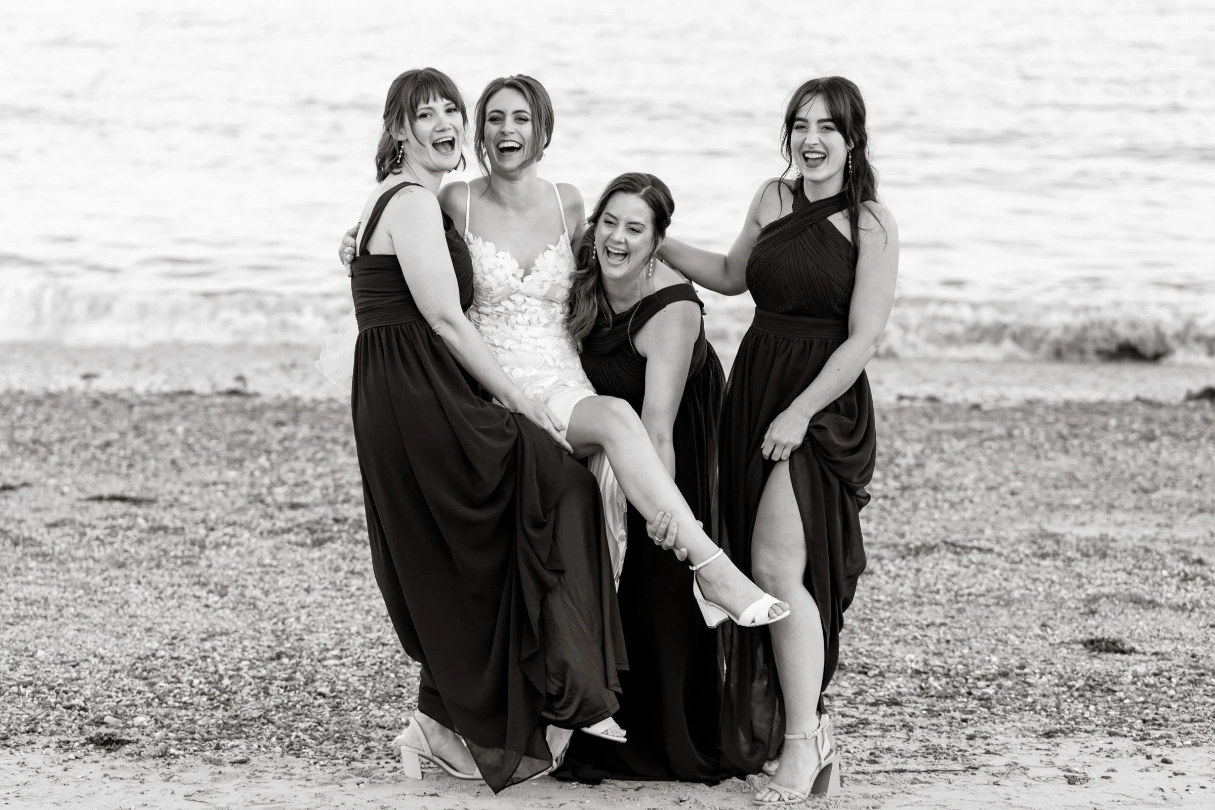 Natural-Wedding-Photos-Hampshire-34.jpg