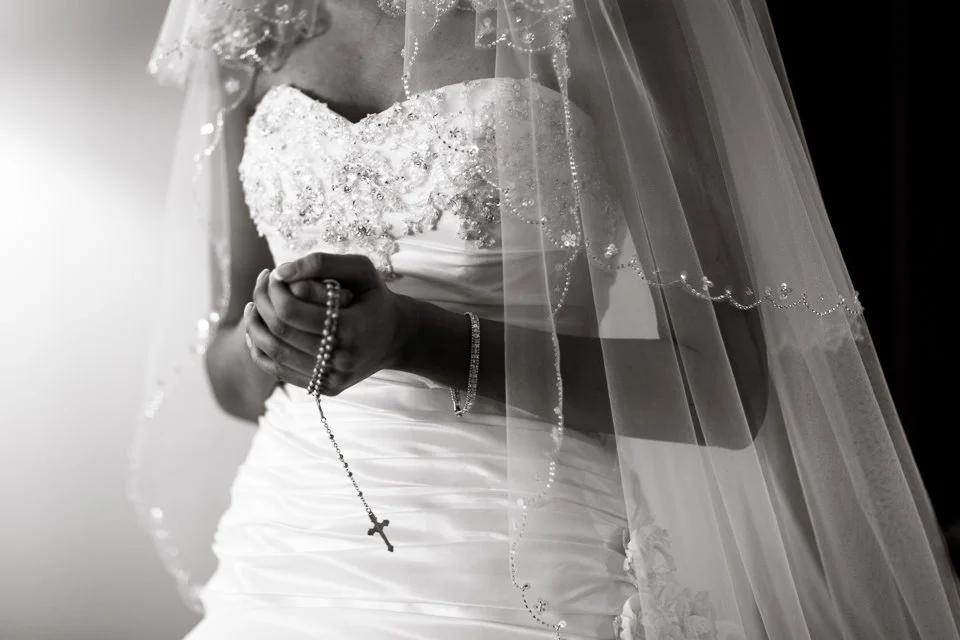 Botleys-Mansion-wedding-photography-Chertsey-Surrey-Gaby-and-Lewis-2.jpg
