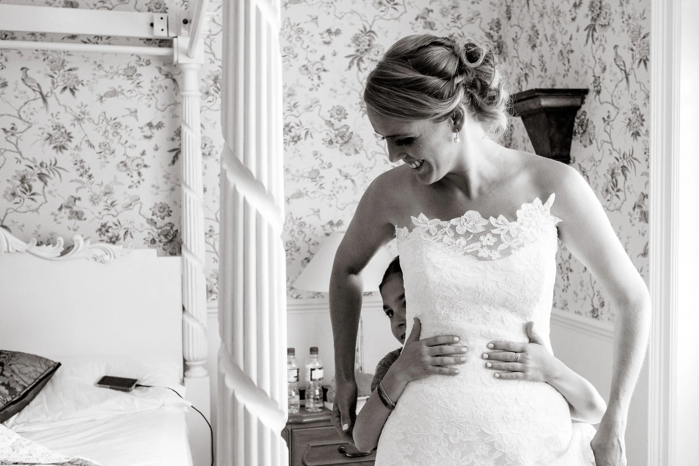 Wedding+St+Mary's+Church+In+Surrey+Photography+004.jpg