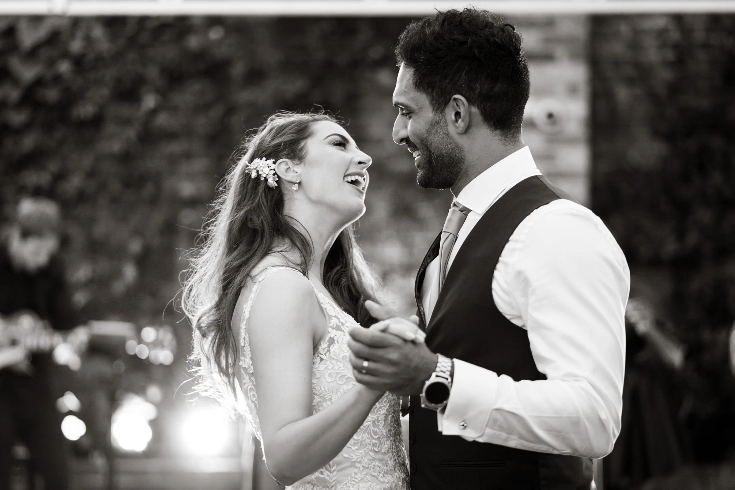 Northbrook-Park-Wedding-Photographer-39.jpg
